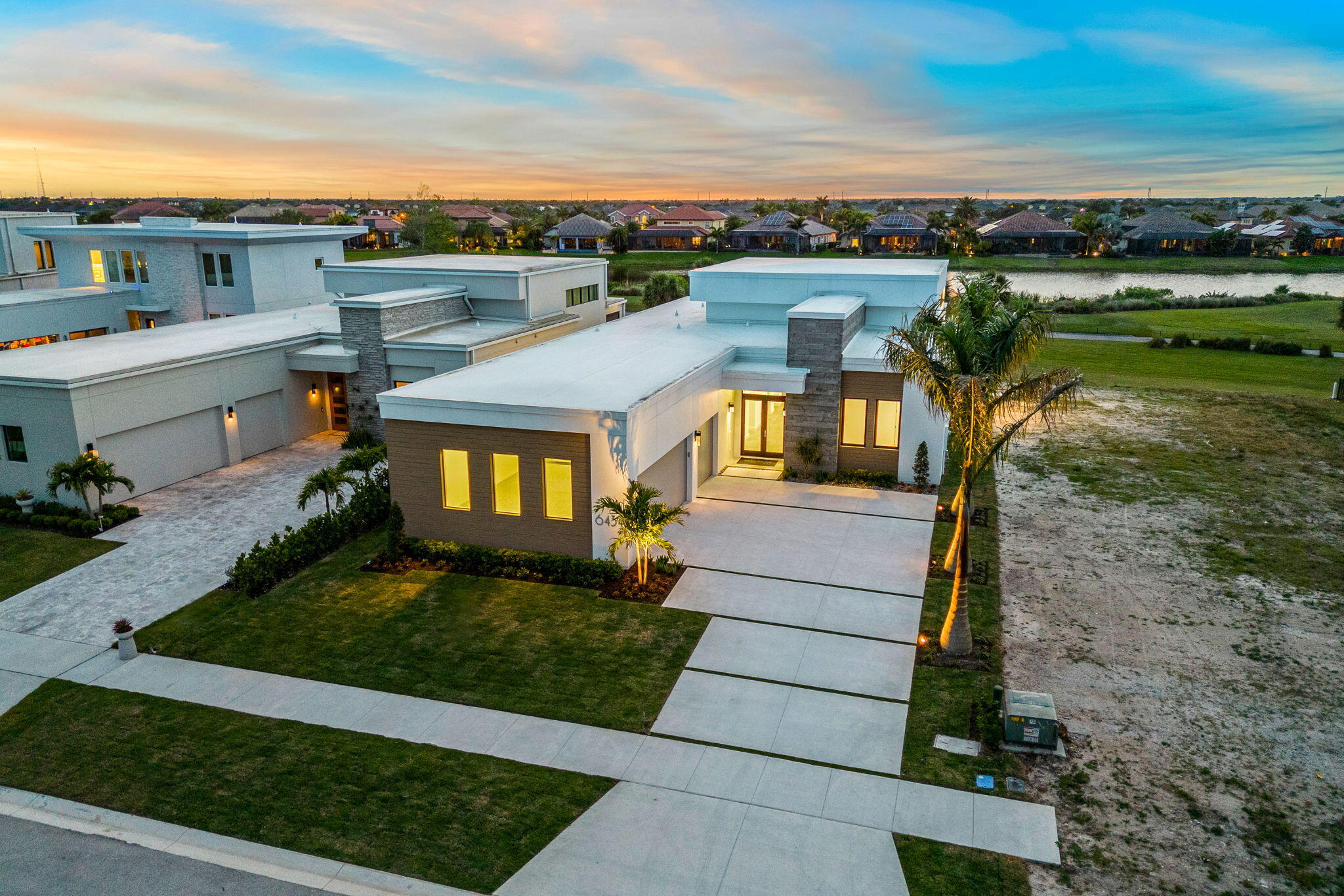 6434 Modern Duran Drive