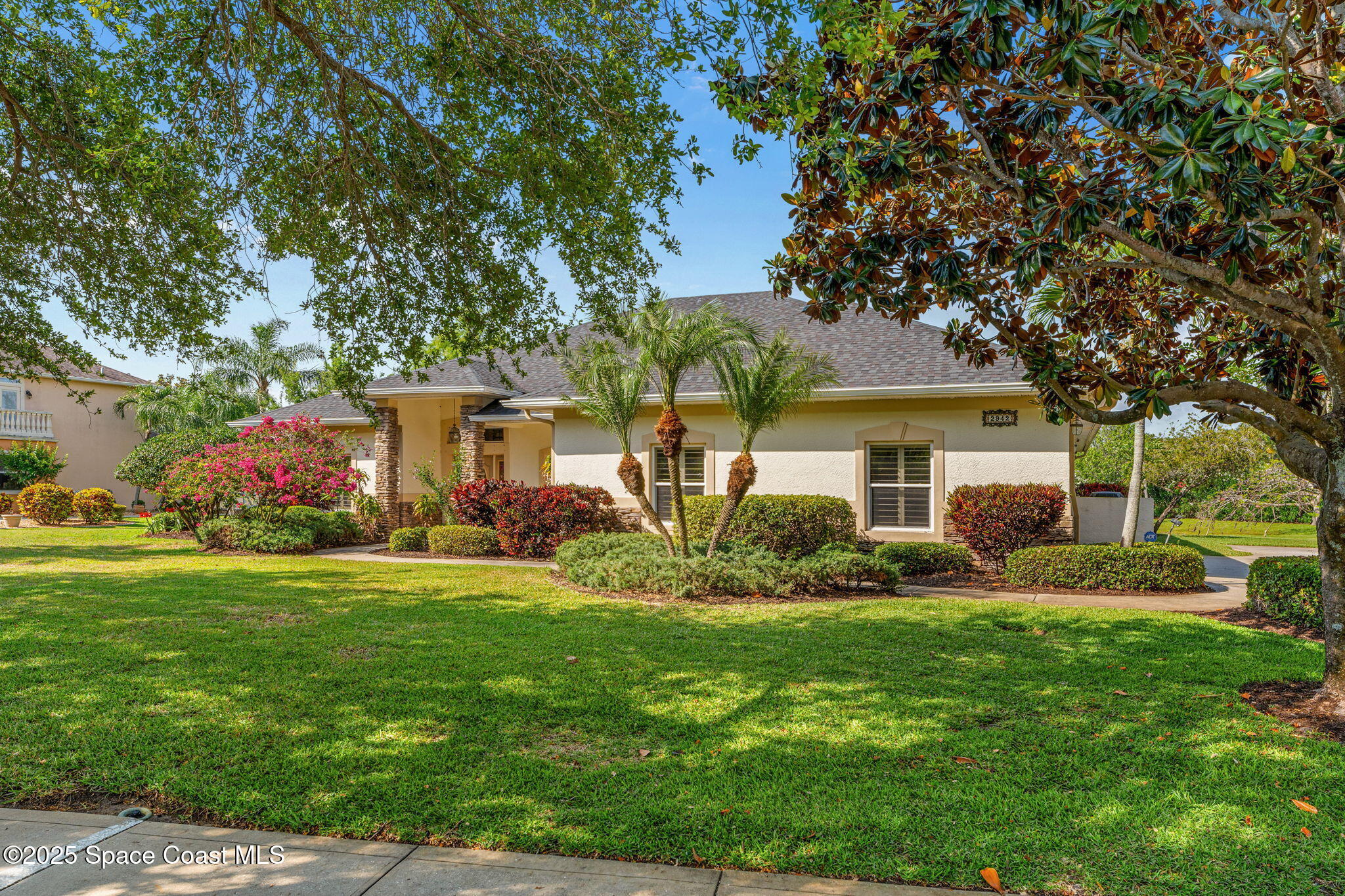 2942 Heritage Circle