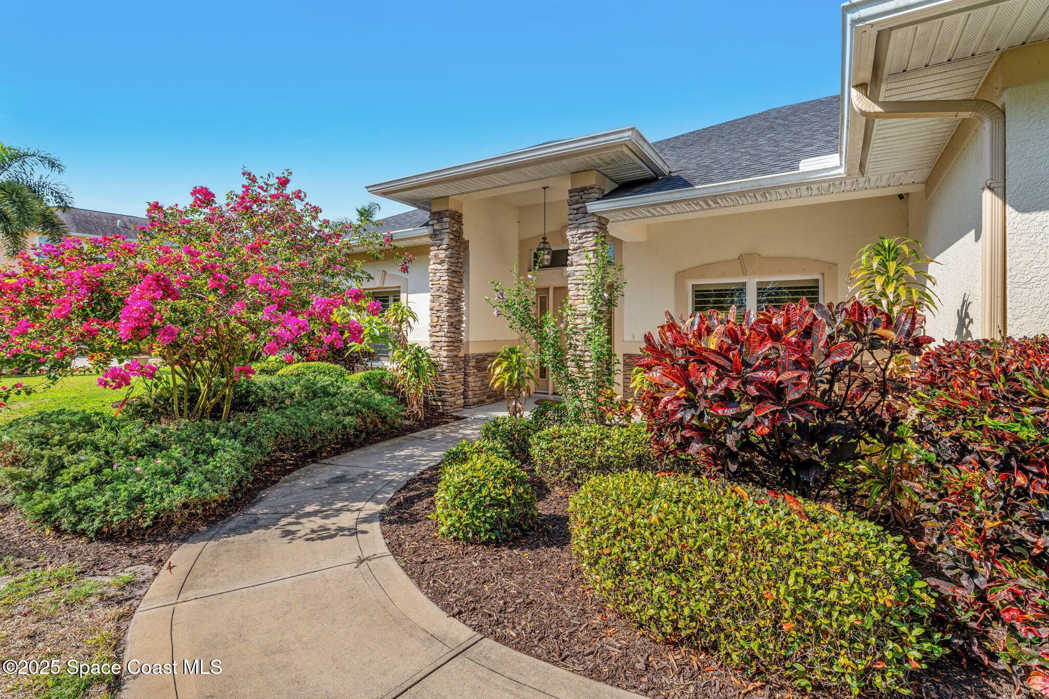 2942 Heritage Circle