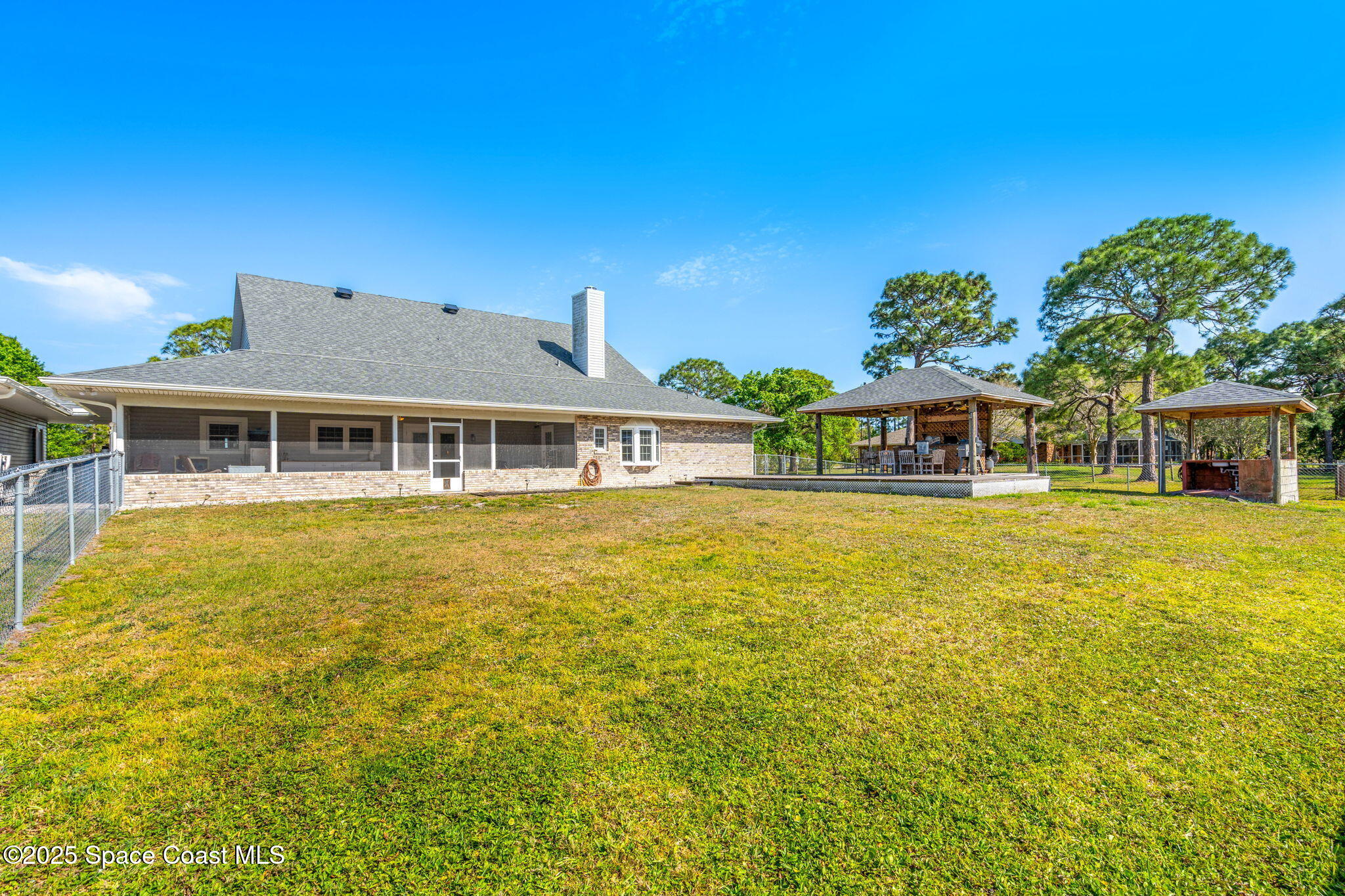 1780 Eva Lane