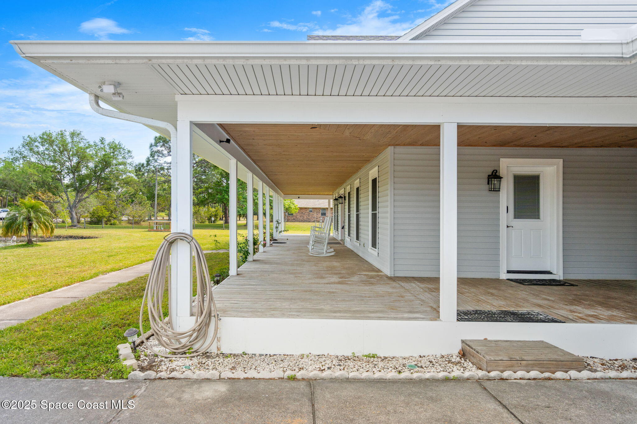 1780 Eva Lane