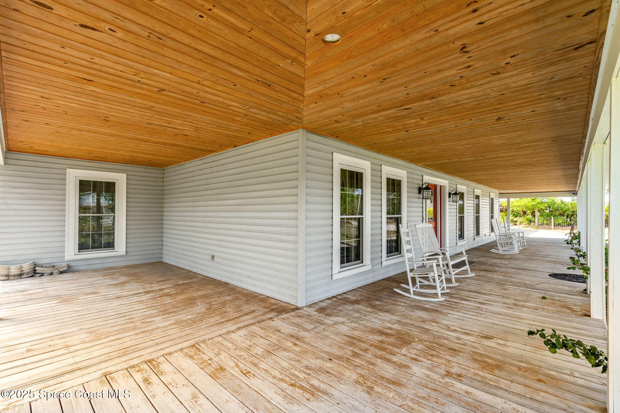 1780 Eva Lane