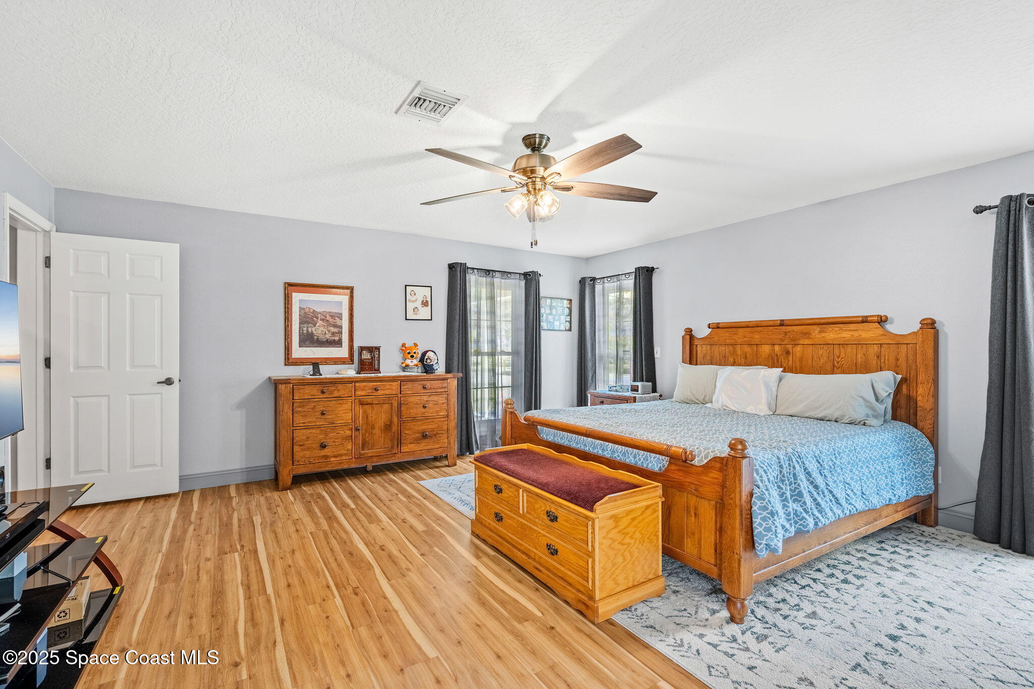 1780 Eva Lane