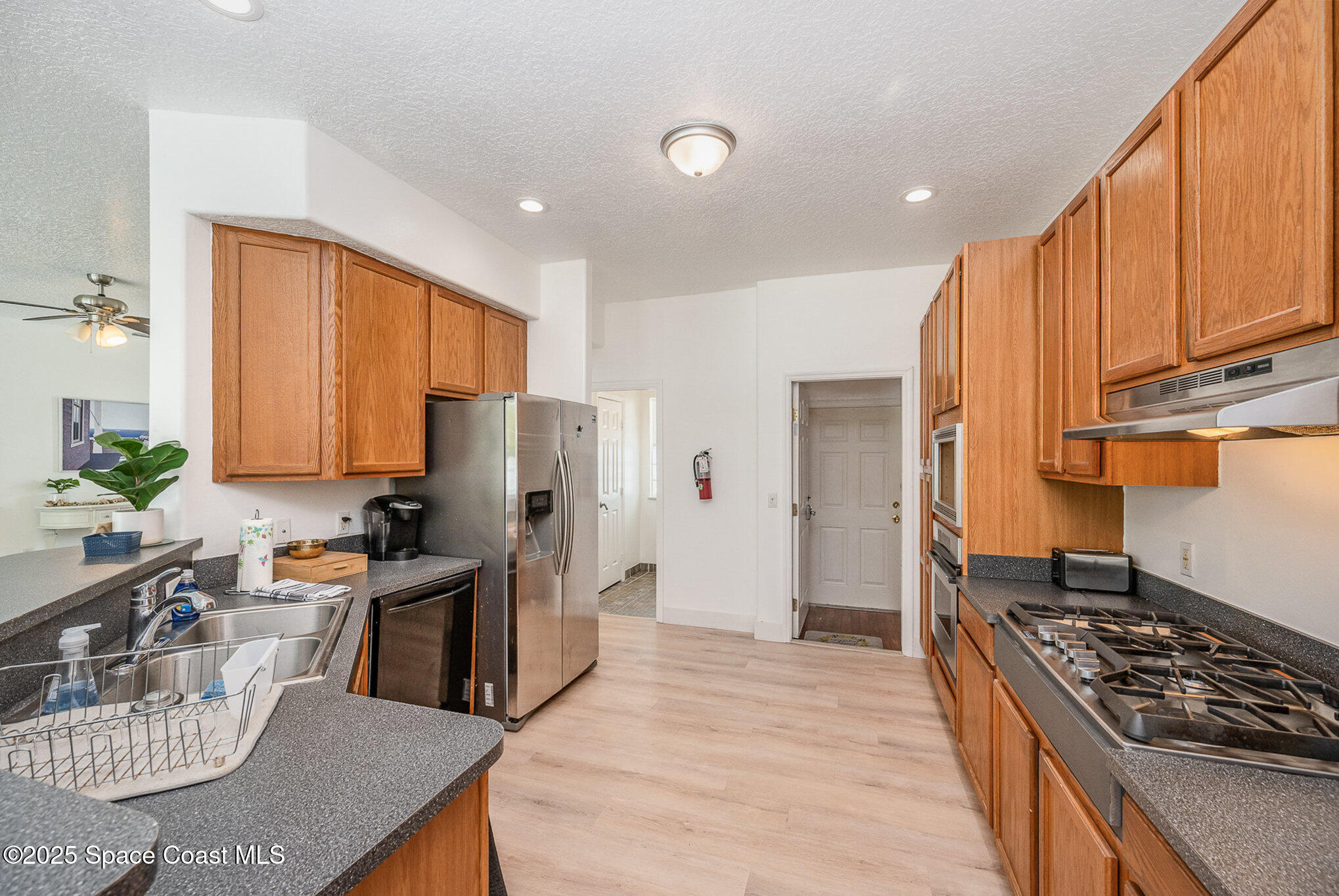 48 Harbor Circle