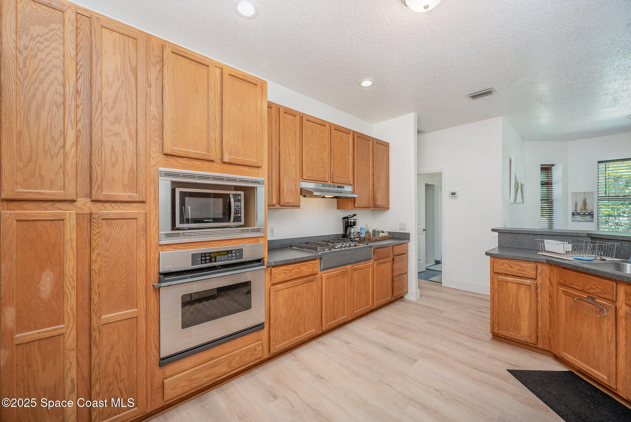 48 Harbor Circle