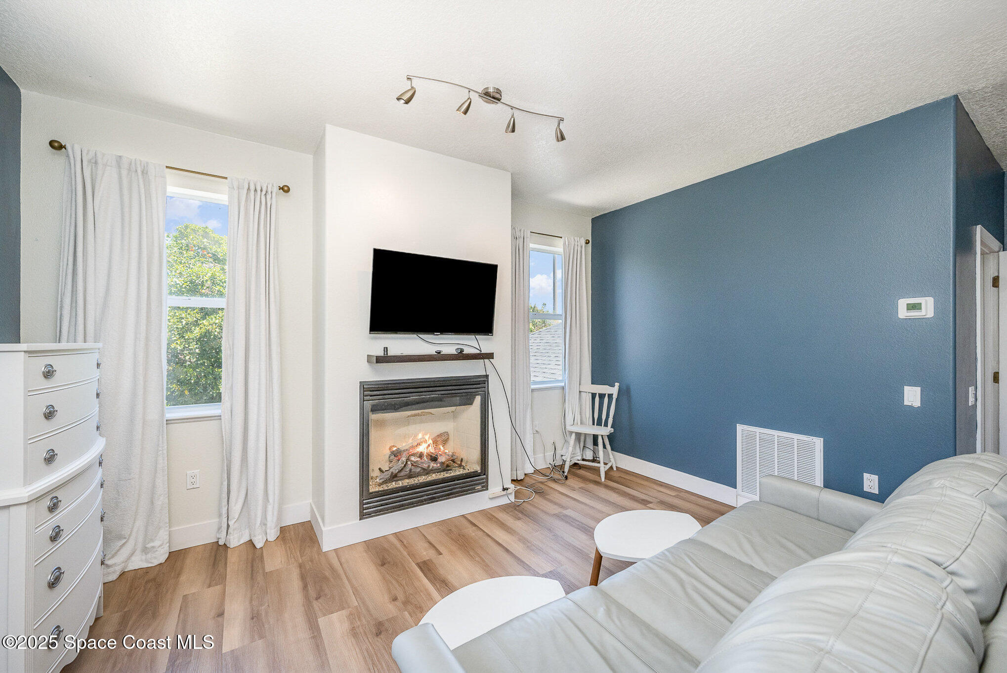 48 Harbor Circle
