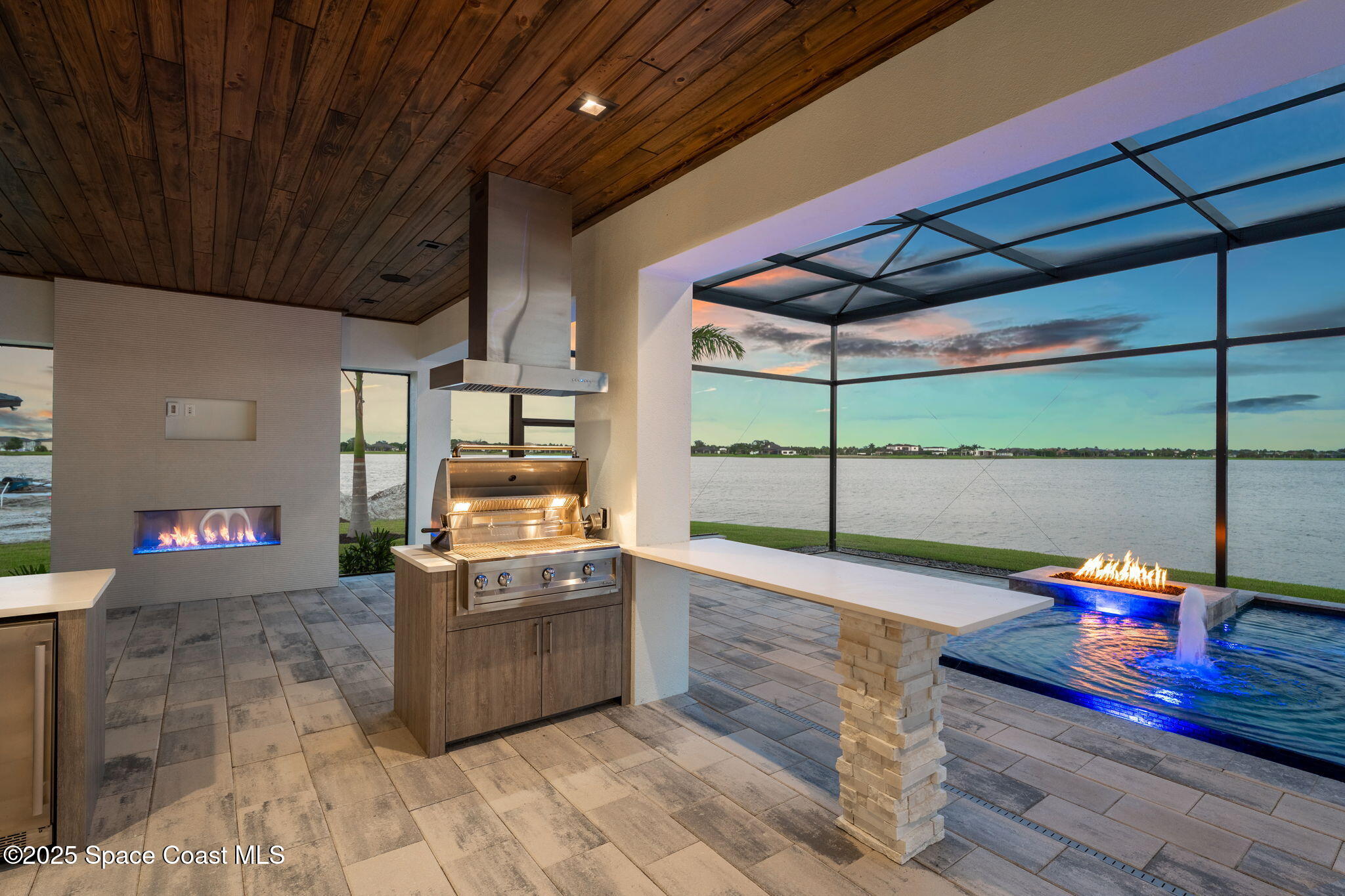 3717 Upper Floridian Way