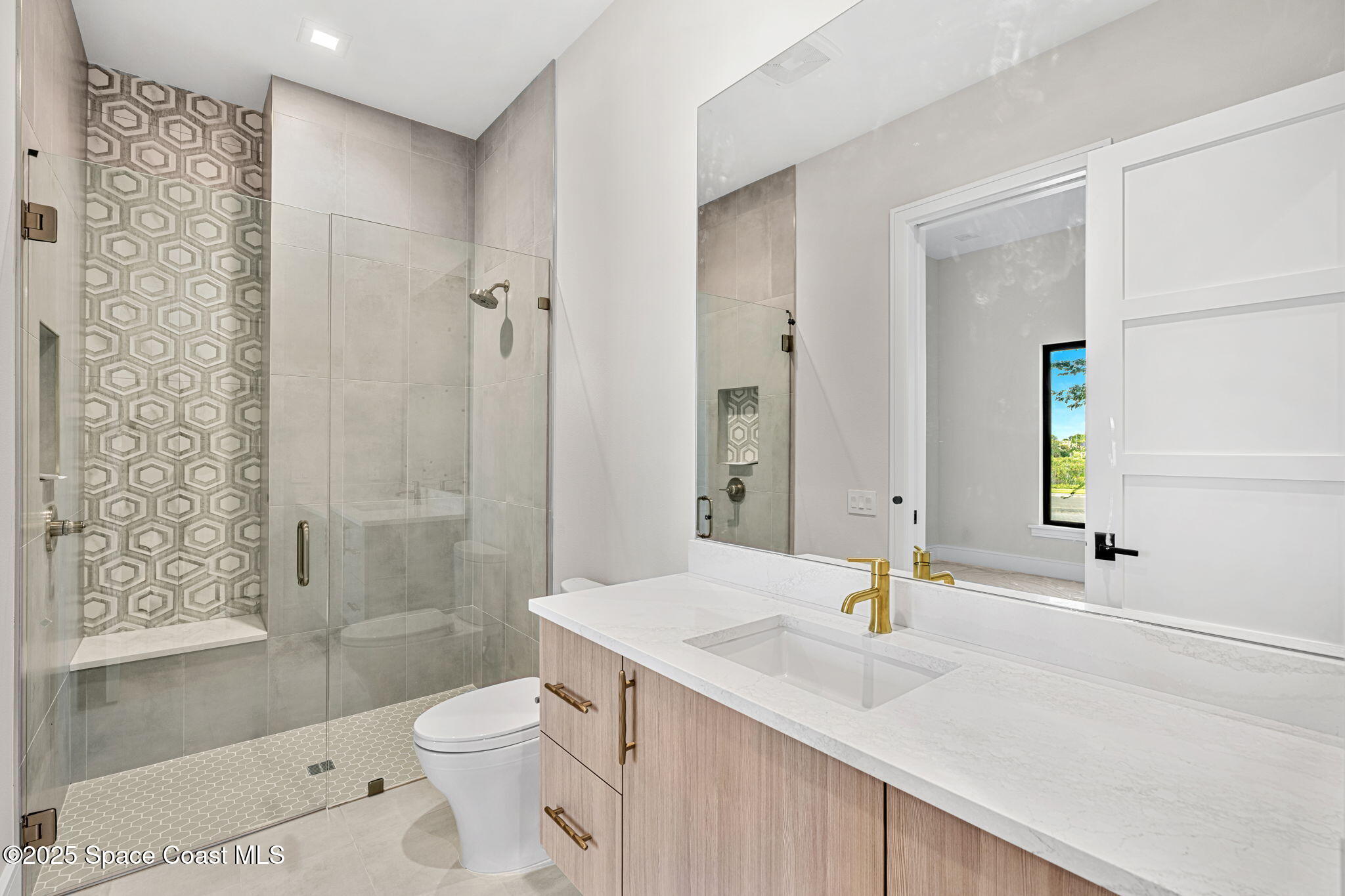 3717 Upper Floridian Way