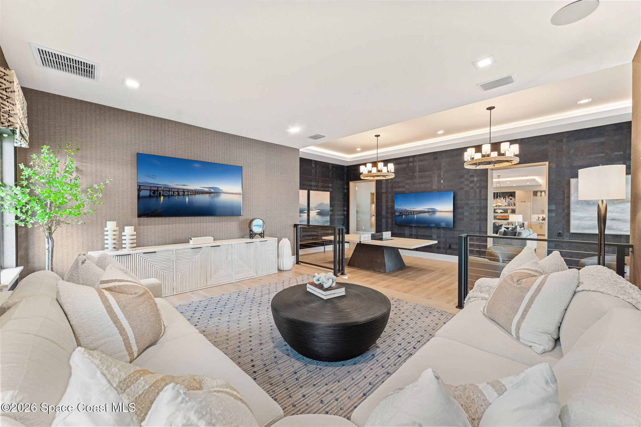 3717 Upper Floridian Way