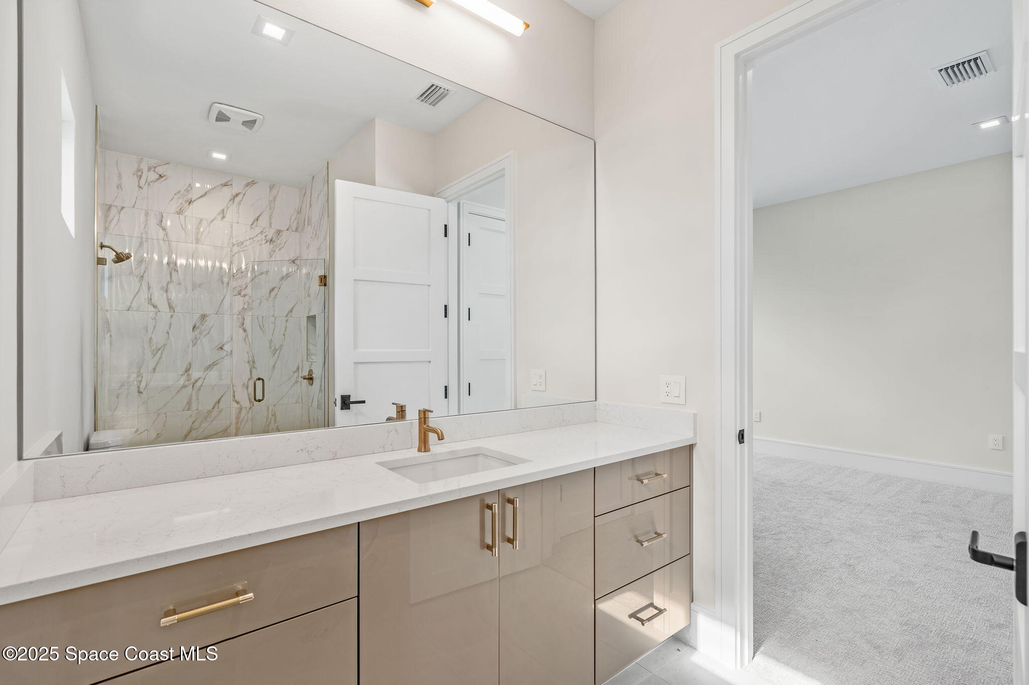 3717 Upper Floridian Way