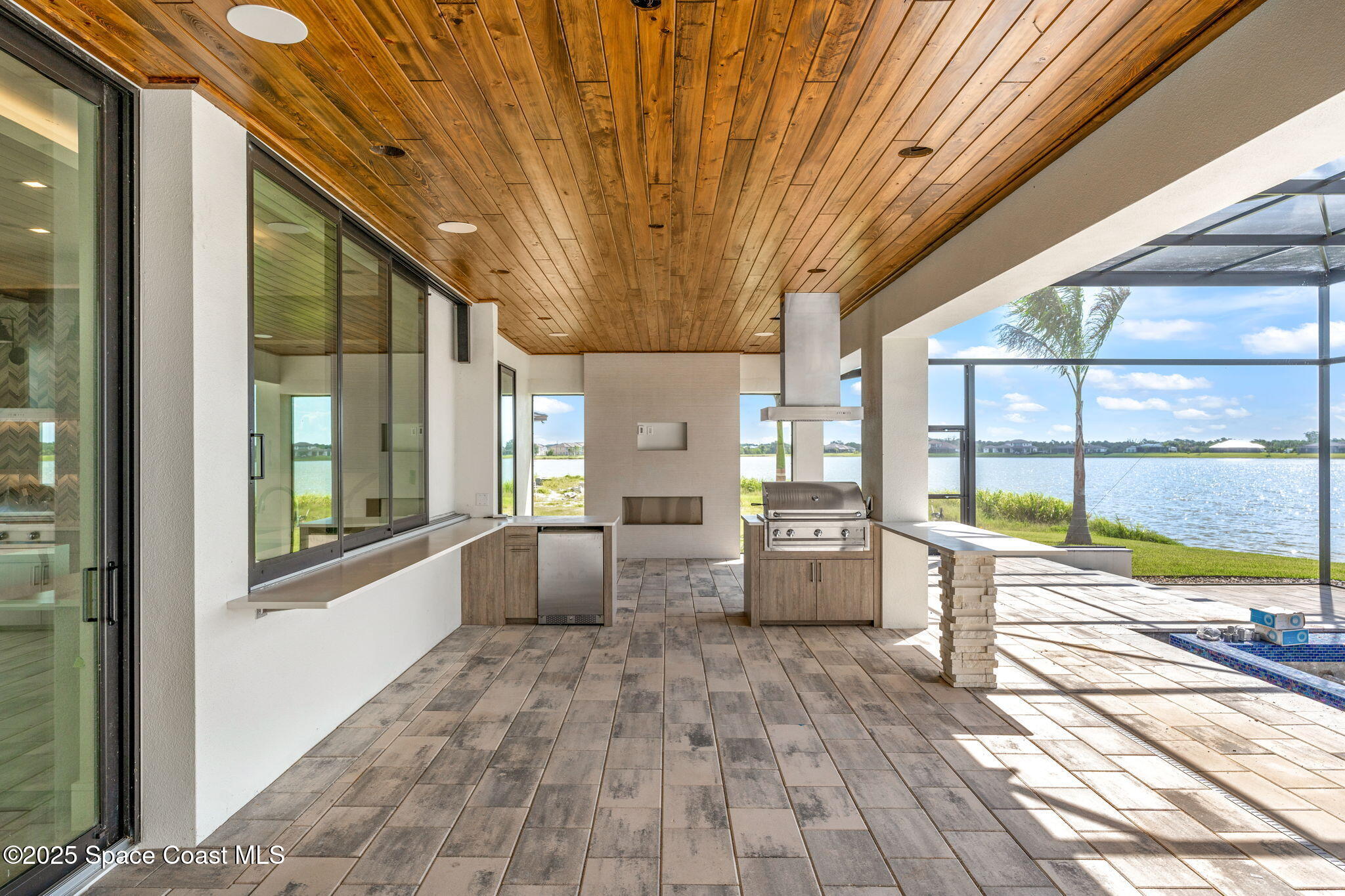 3717 Upper Floridian Way
