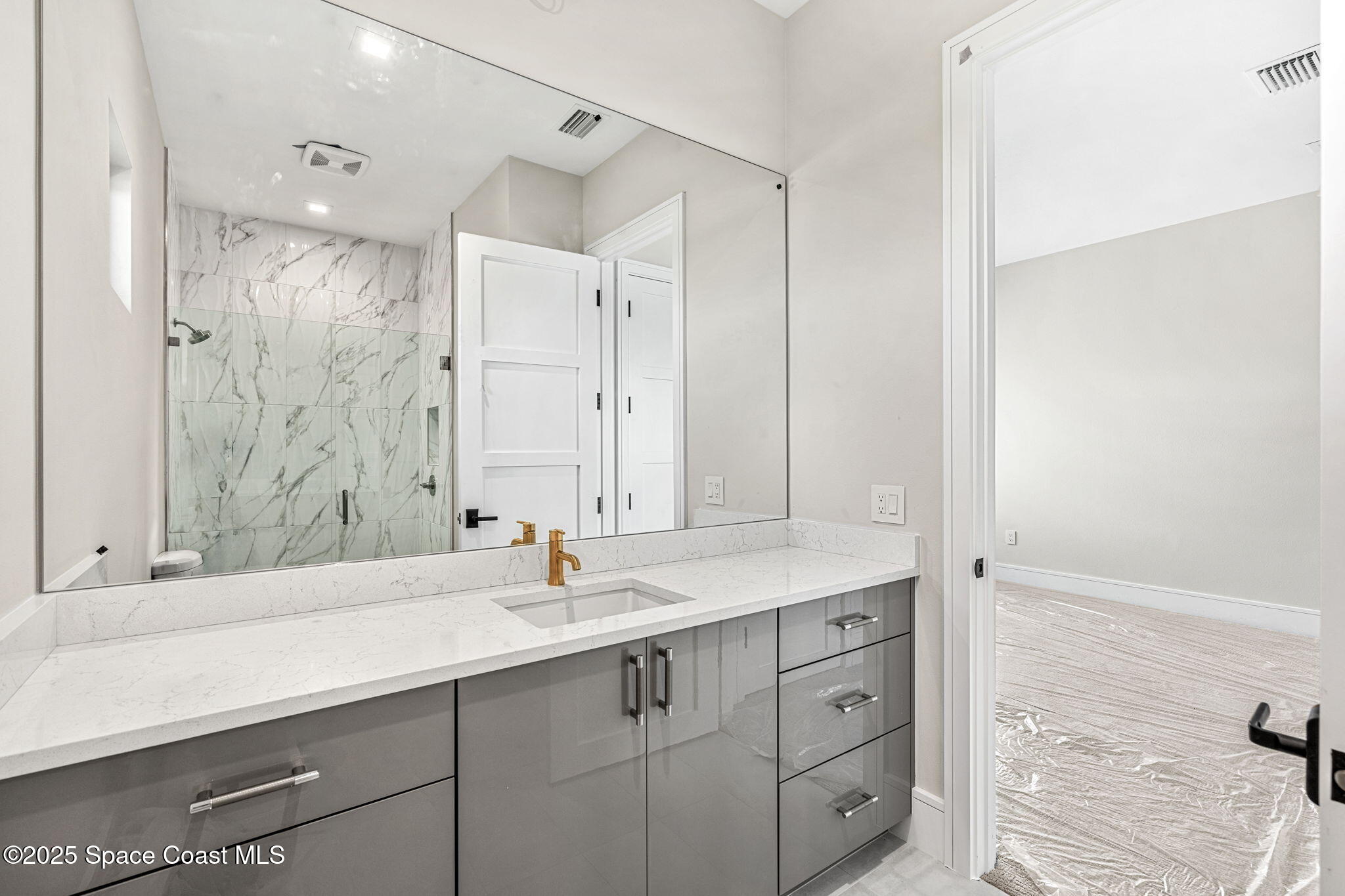 3717 Upper Floridian Way