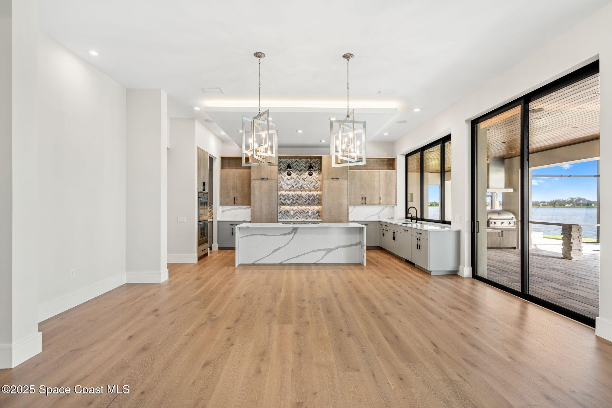 3717 Upper Floridian Way