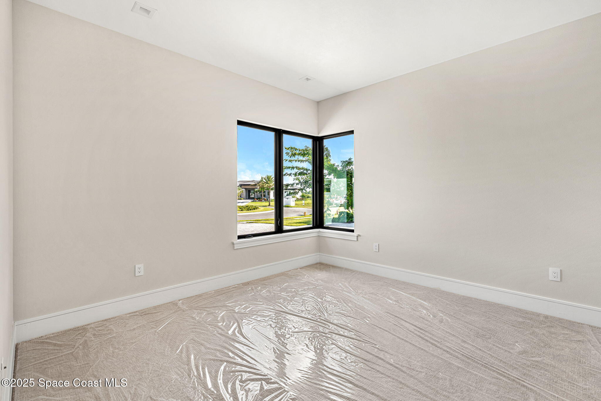 3717 Upper Floridian Way