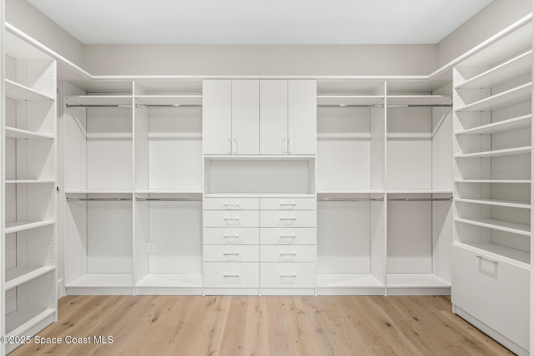 3717 Upper Floridian Way