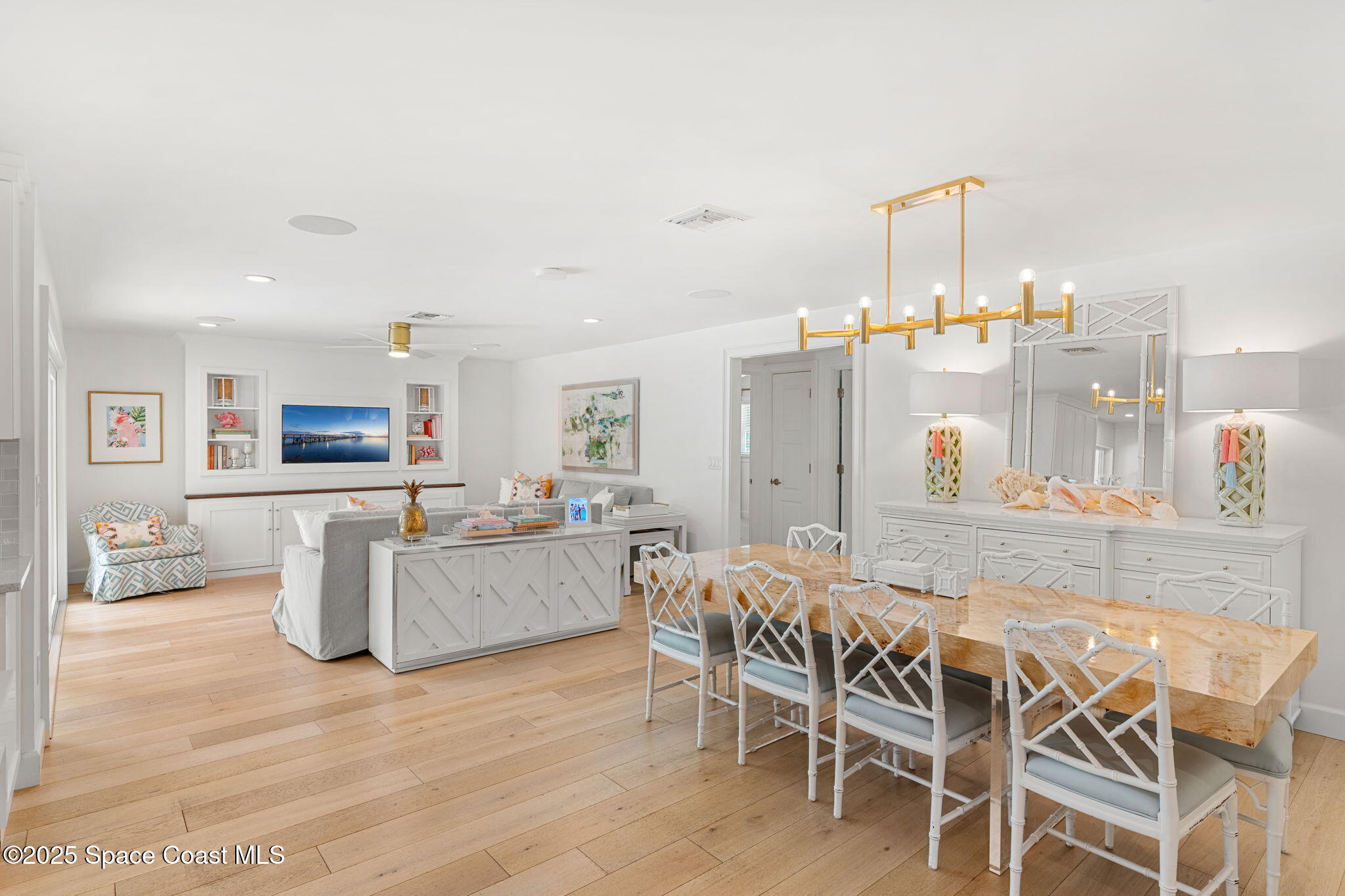 606 Hibiscus Trail