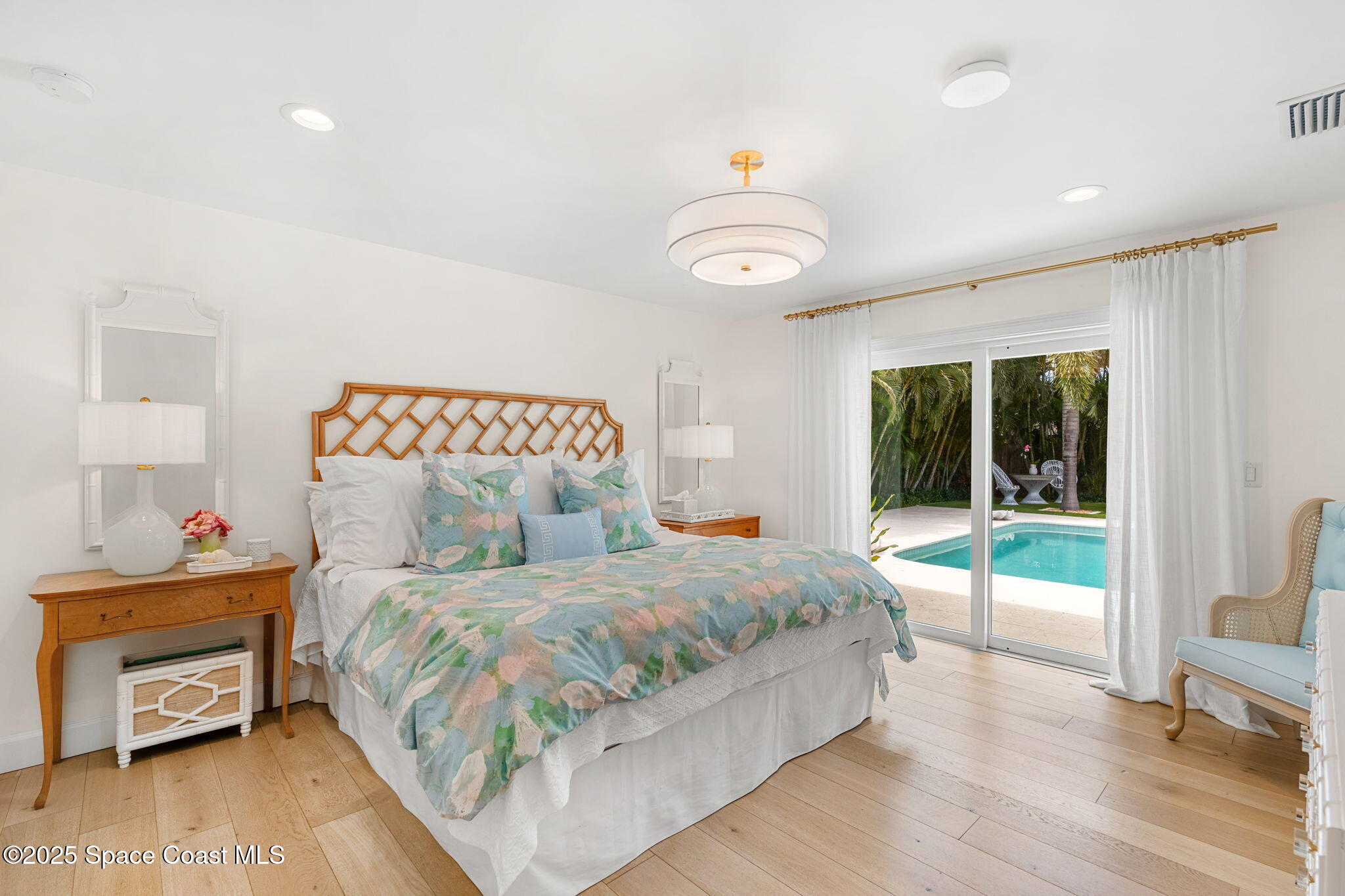 606 Hibiscus Trail