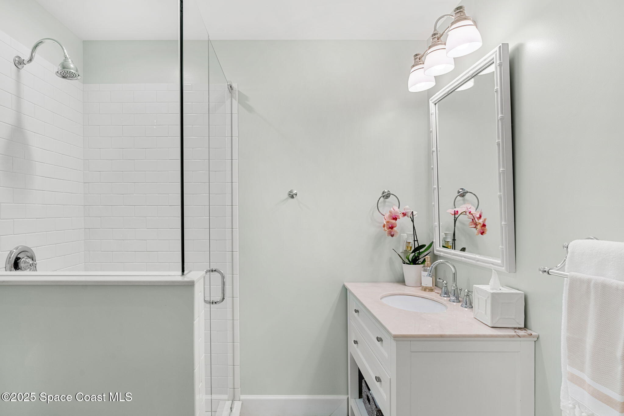 606 Hibiscus Trail