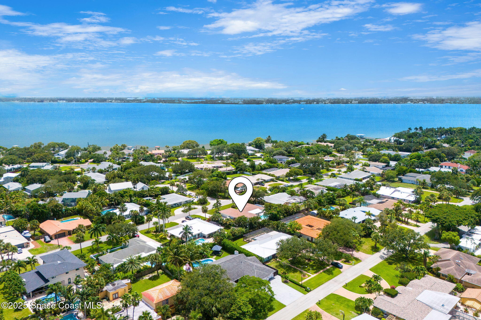 606 Hibiscus Trail