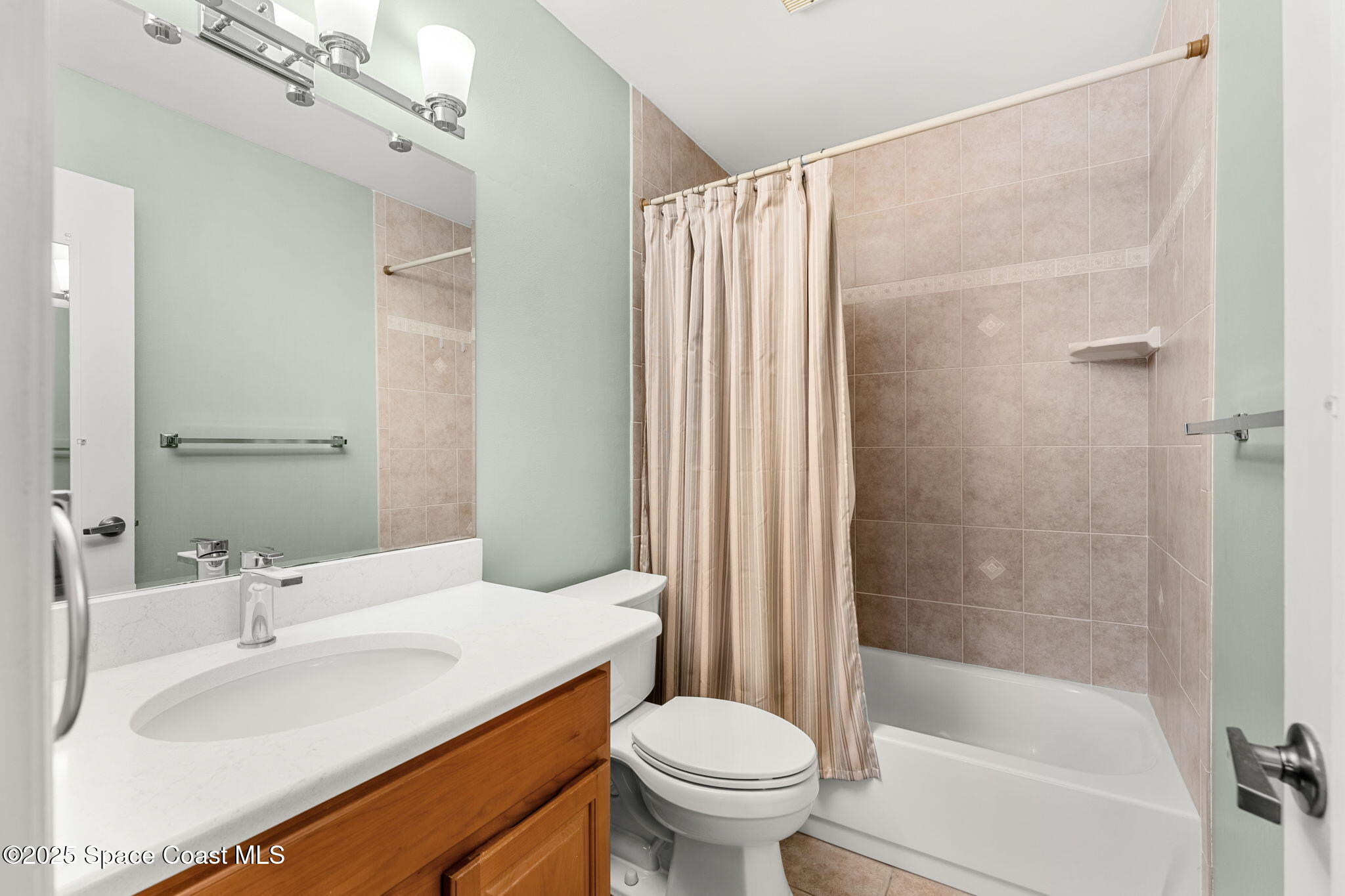 233 Seaport Boulevard T76