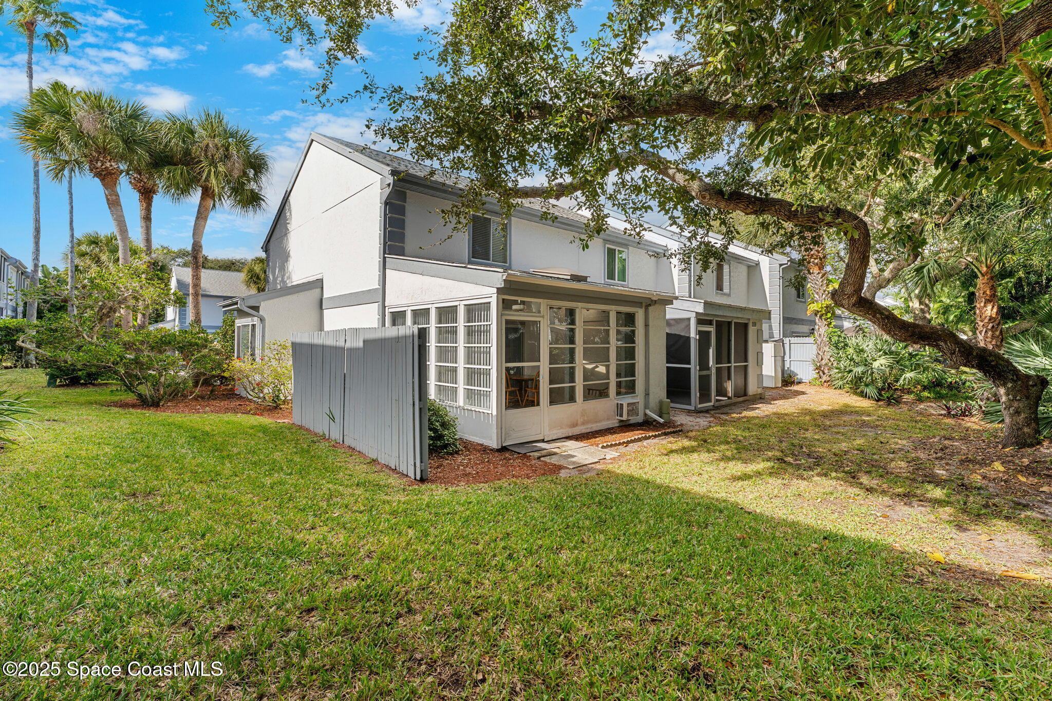 233 Seaport Boulevard T76