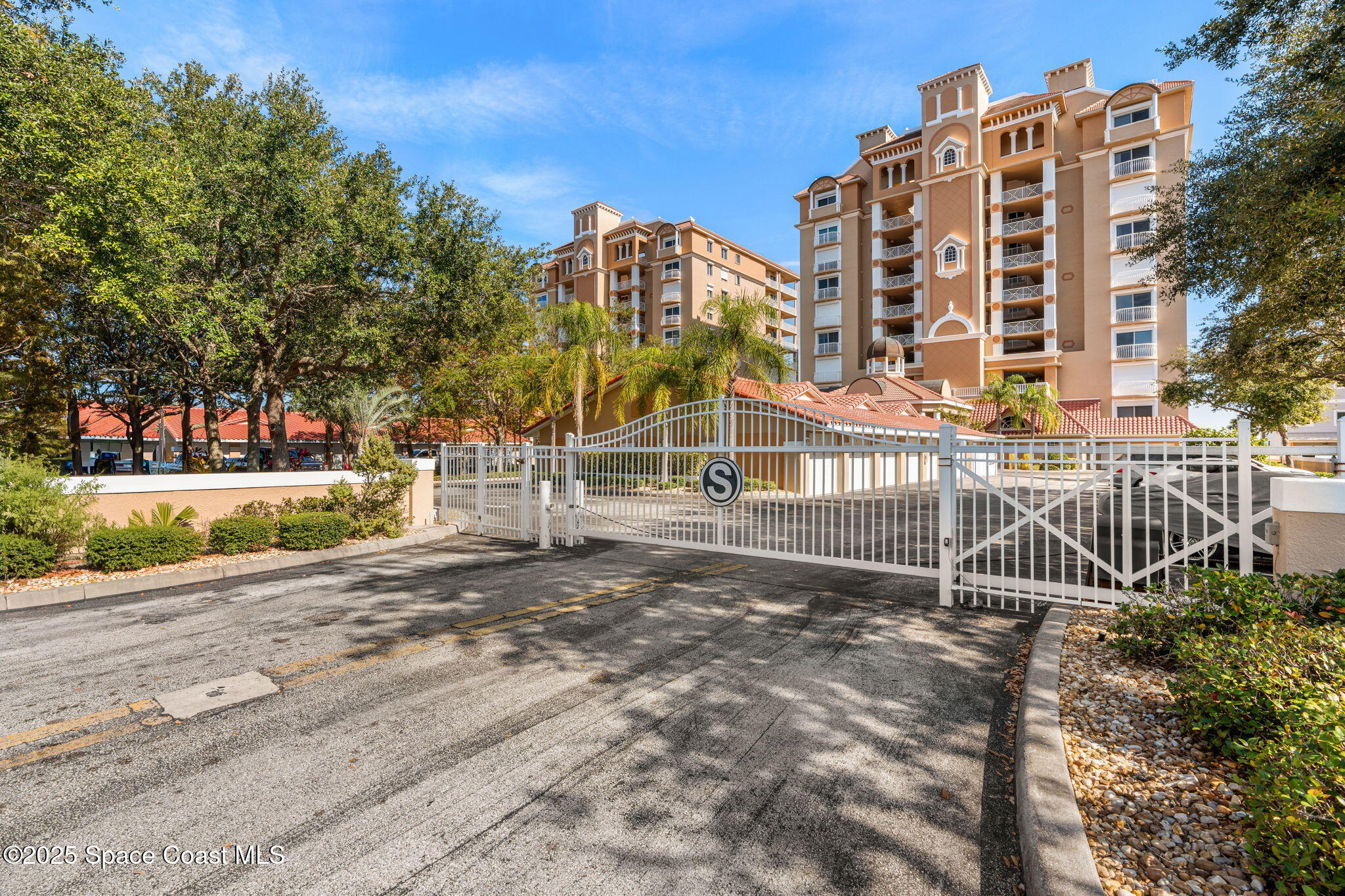 3205 S Washington Avenue 301b