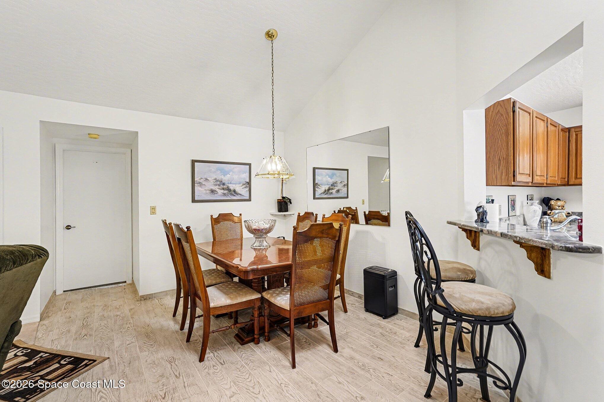 812 Ridge Lake Drive