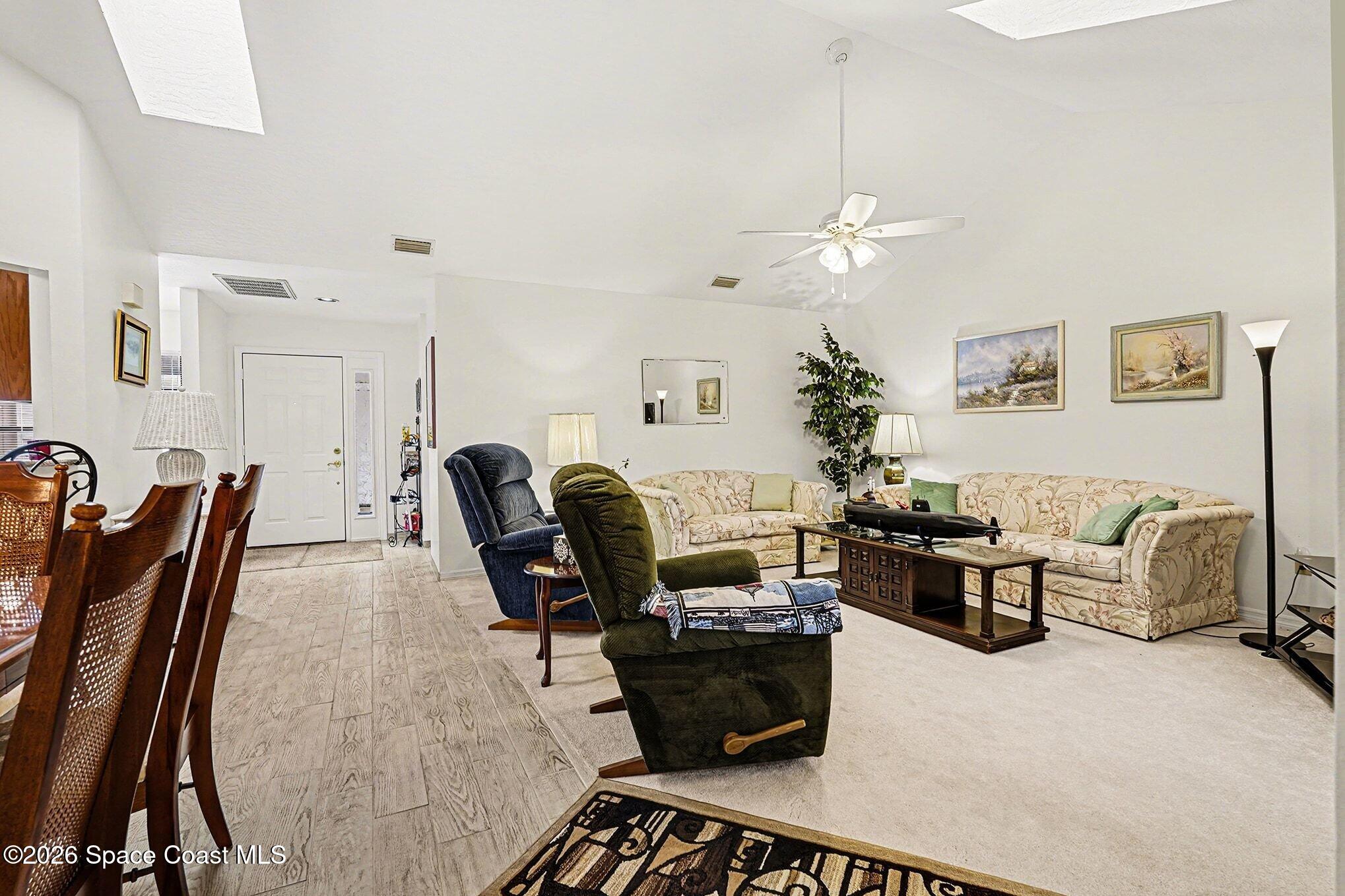 812 Ridge Lake Drive