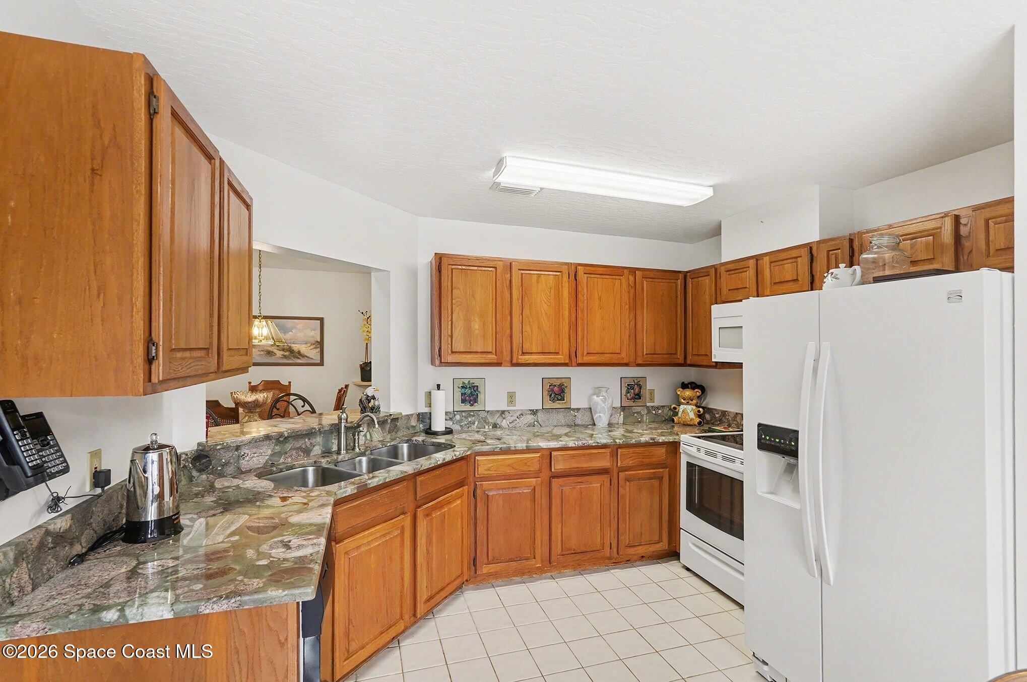 812 Ridge Lake Drive