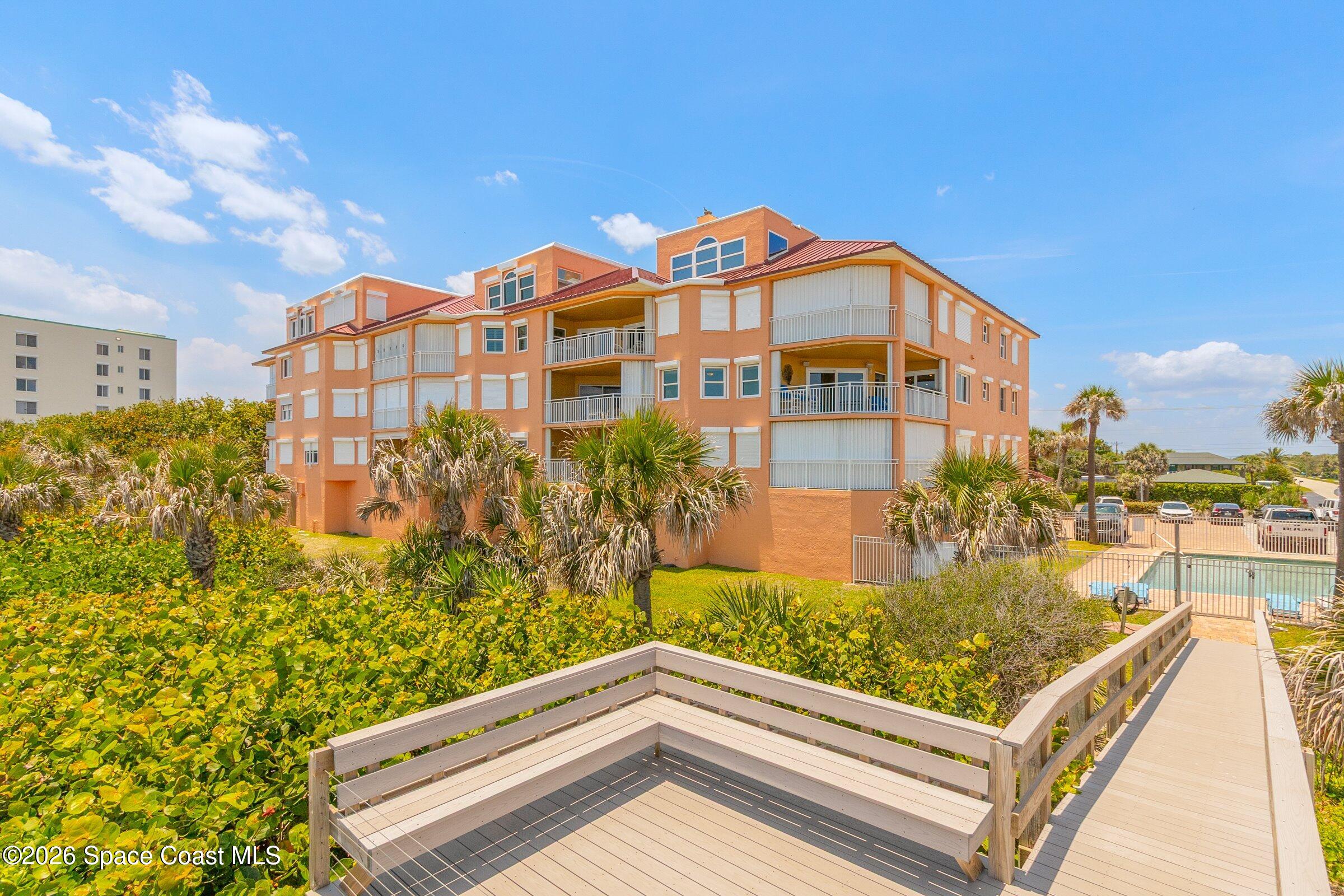 1395 Jimmy Buffett Memorial Highway 203