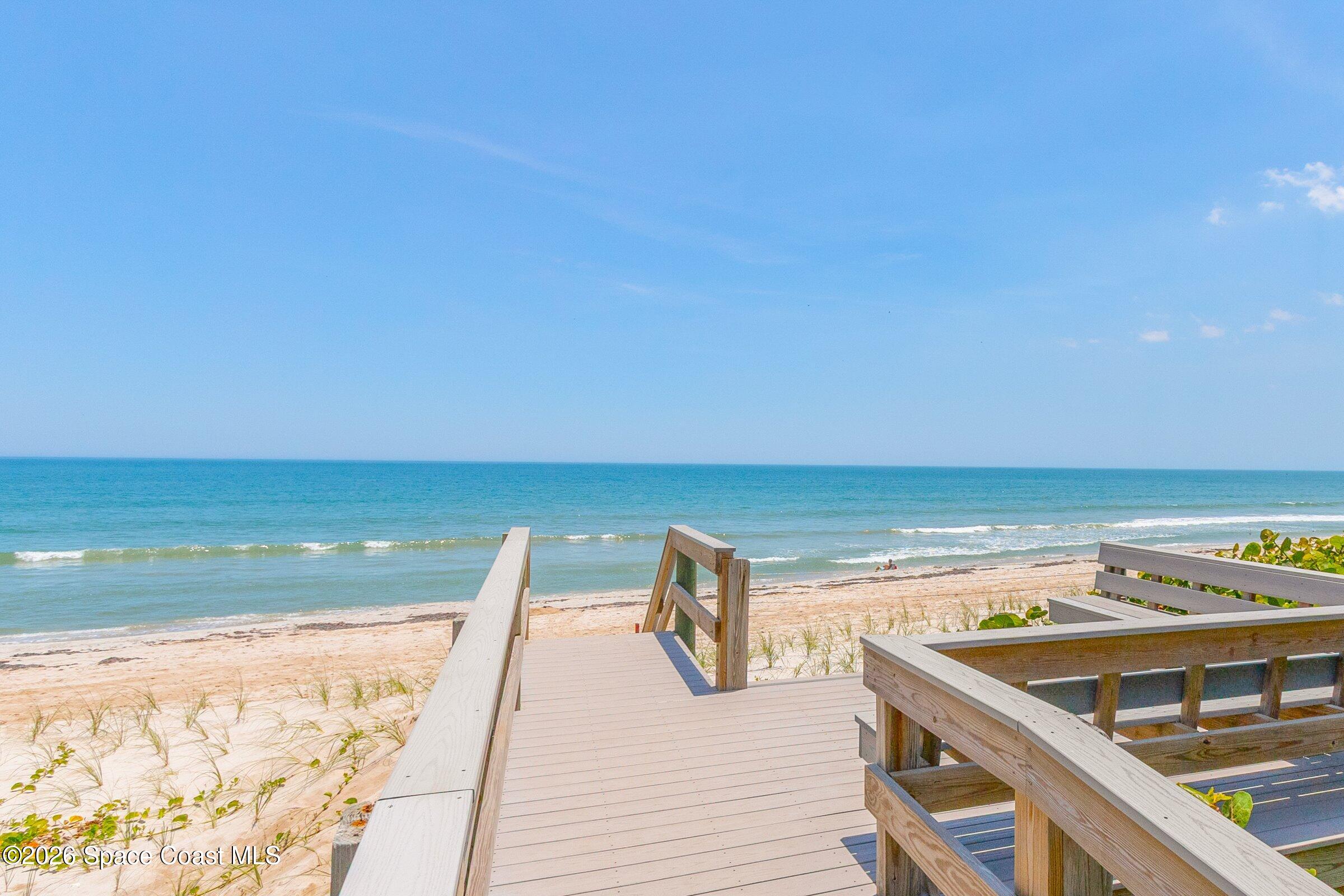 1395 Jimmy Buffett Memorial Highway 203