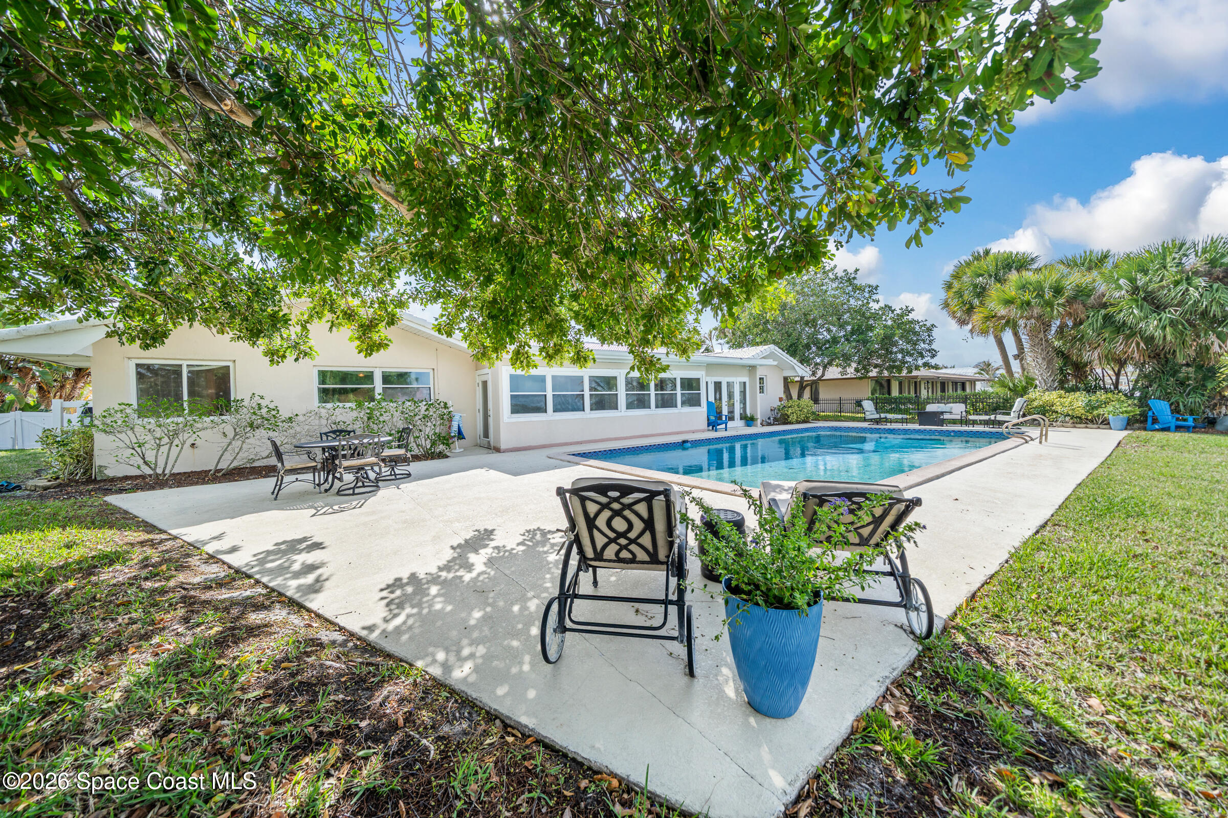 2405 Brookside Drive
