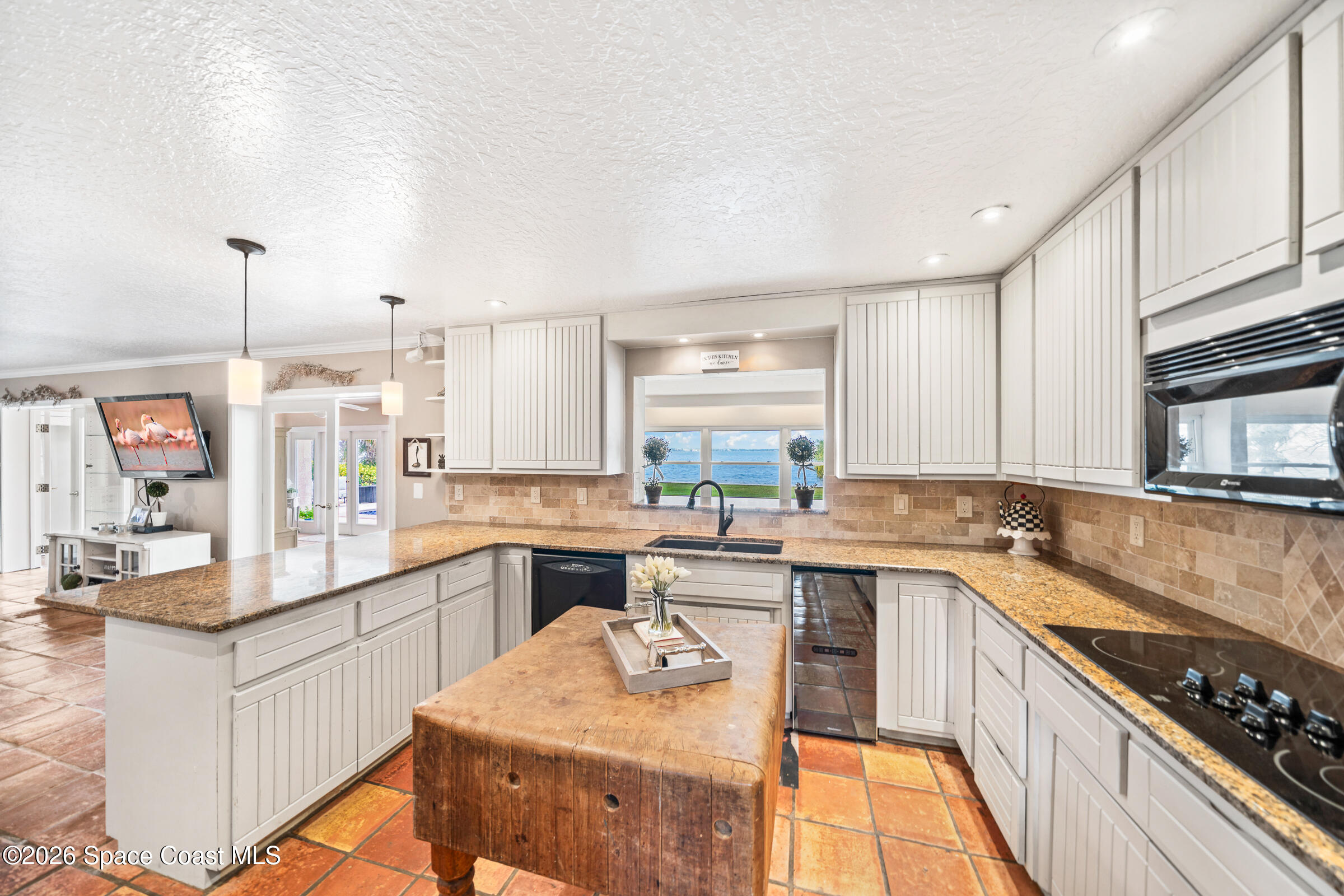 2405 Brookside Drive