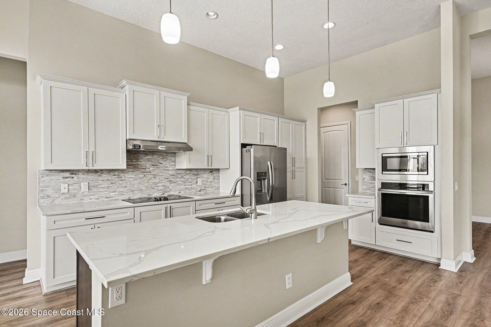 1190 Aranceto Circle