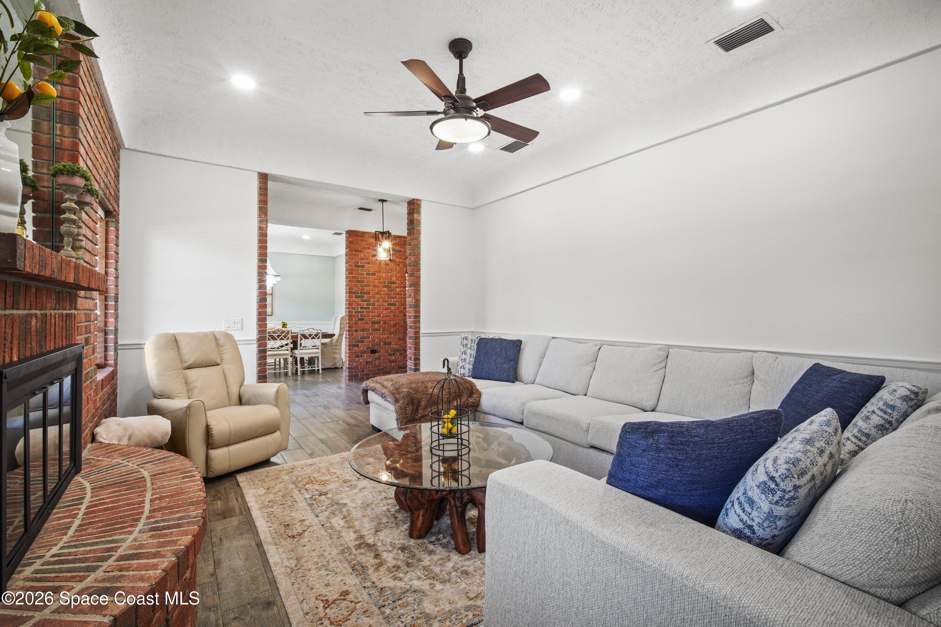 572 Lake Ashley Circle