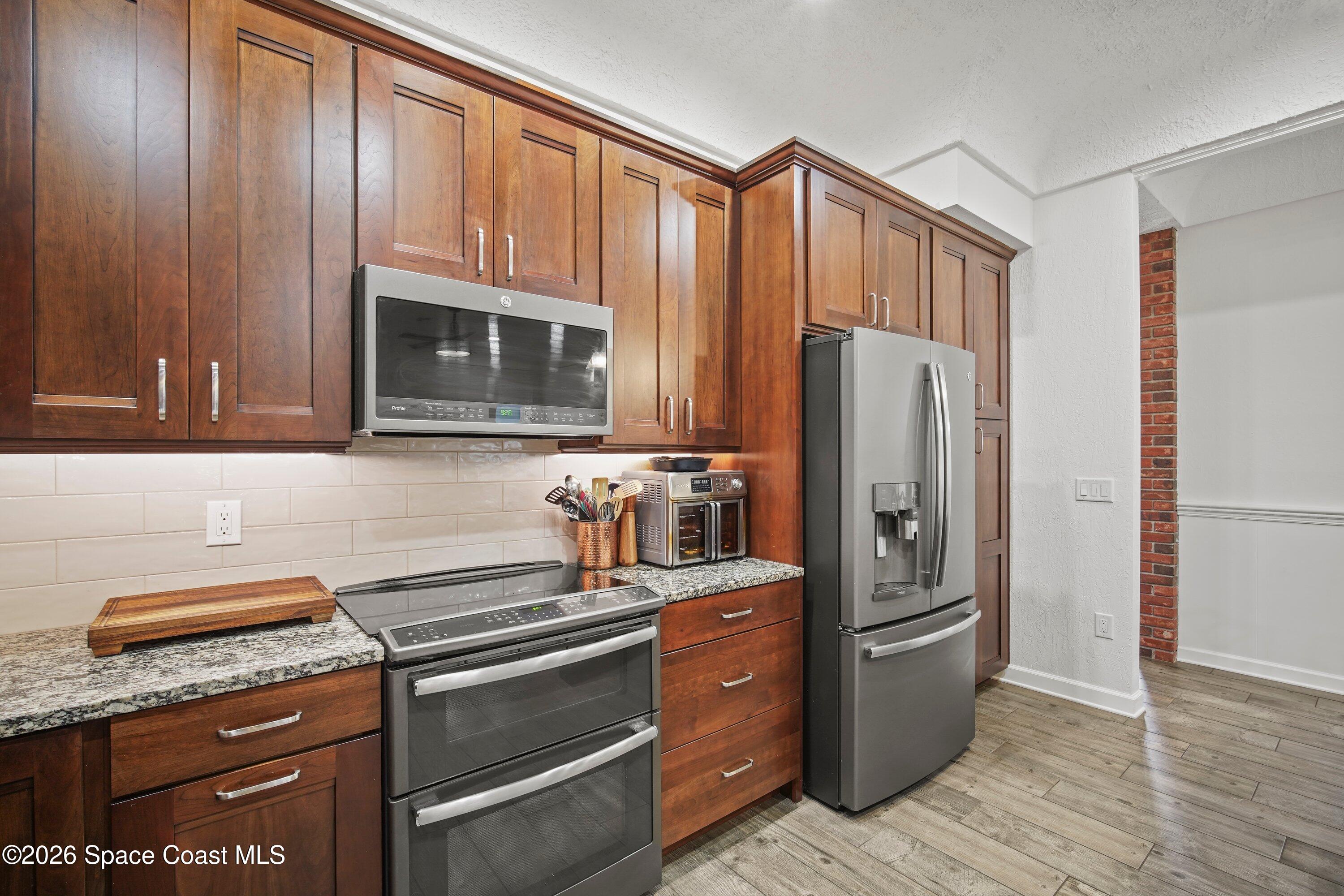 572 Lake Ashley Circle