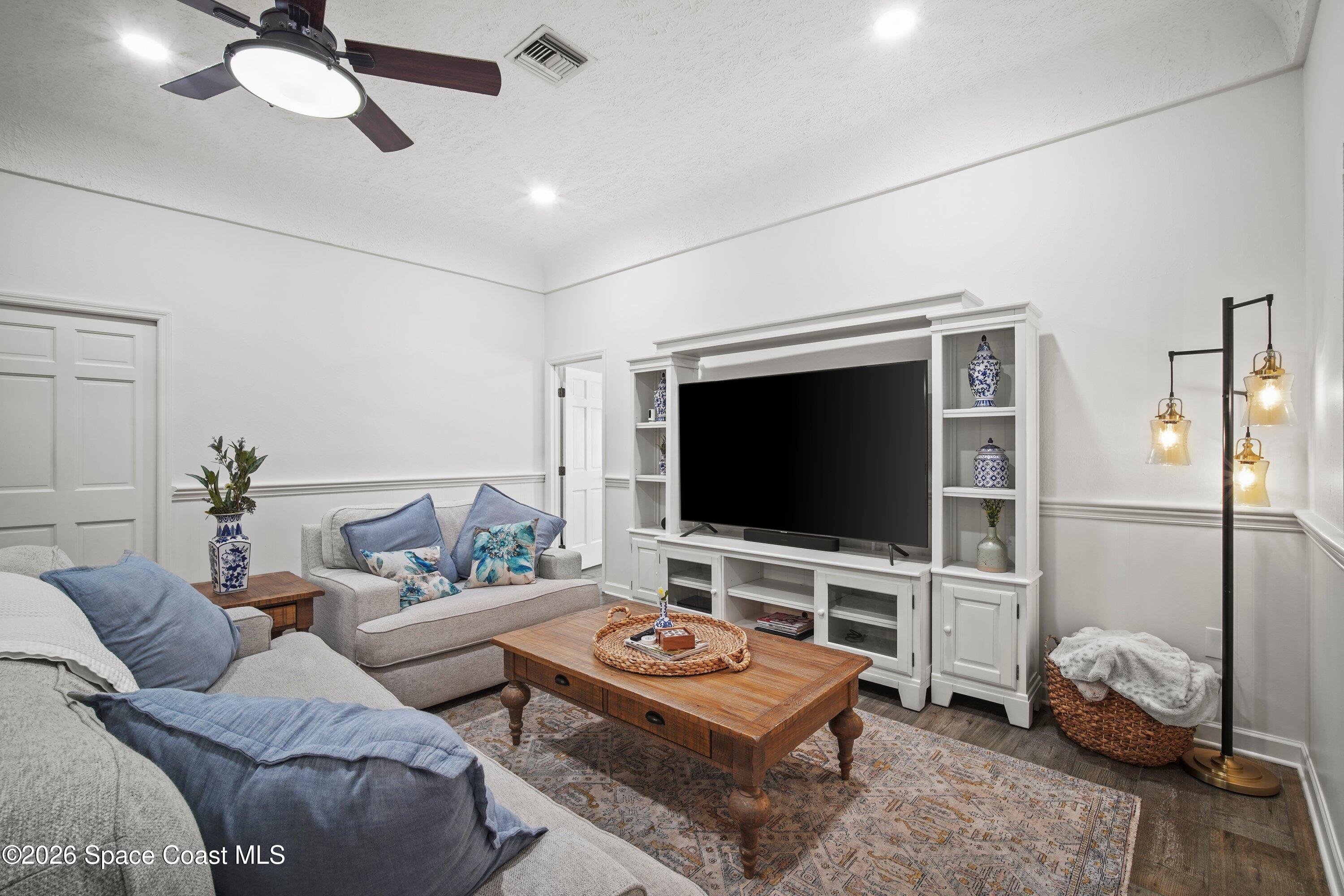 572 Lake Ashley Circle
