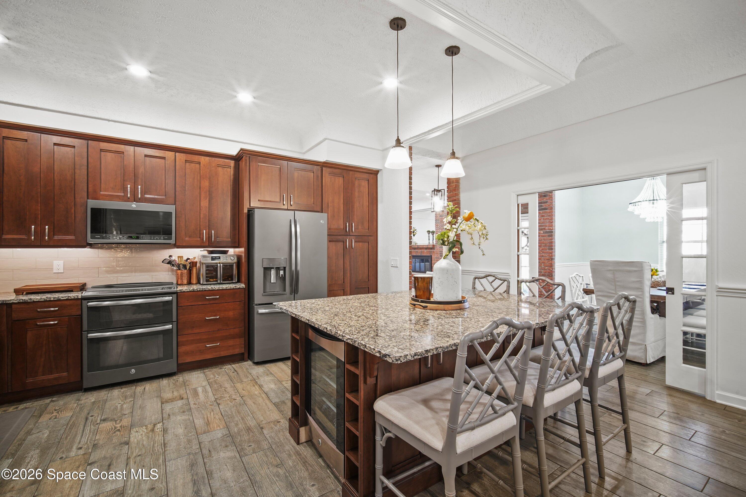 572 Lake Ashley Circle