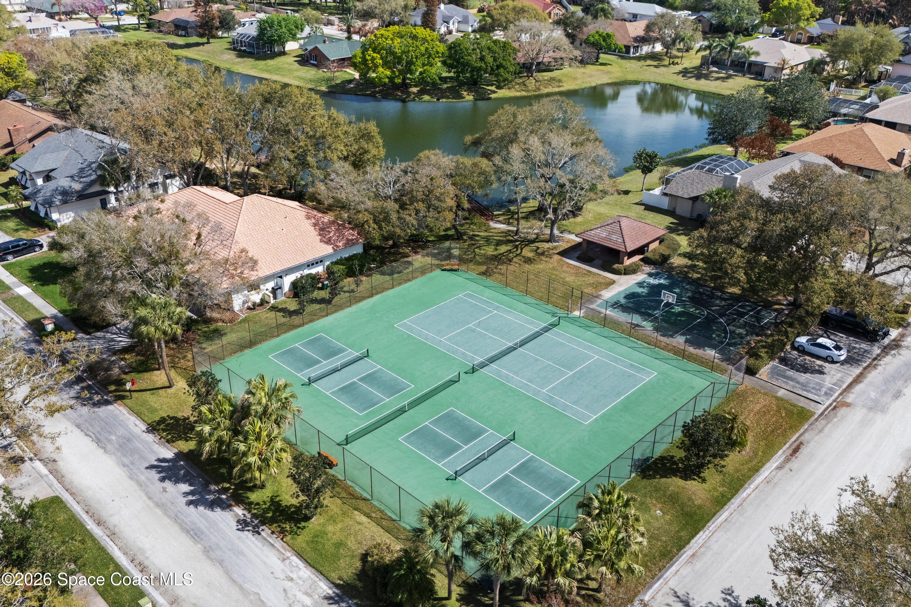 572 Lake Ashley Circle