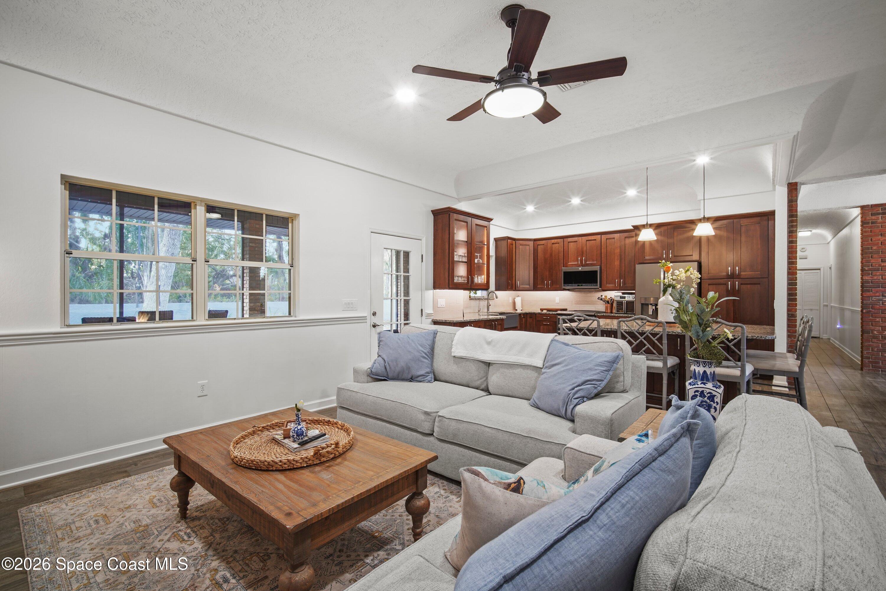 572 Lake Ashley Circle