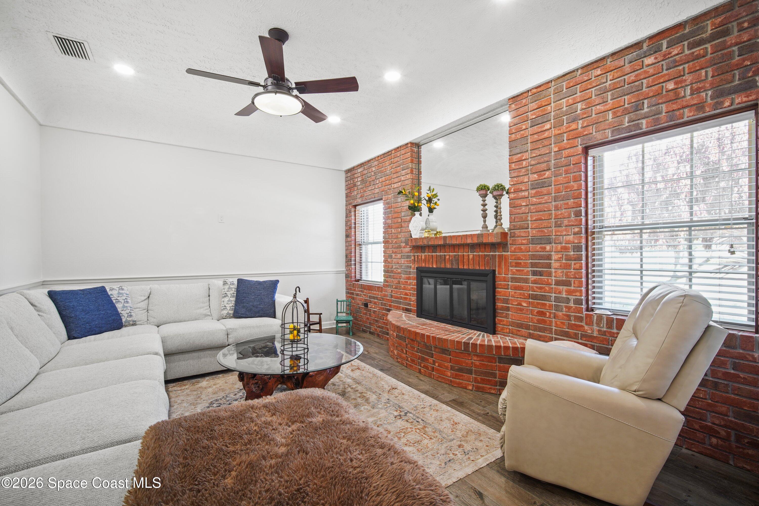572 Lake Ashley Circle