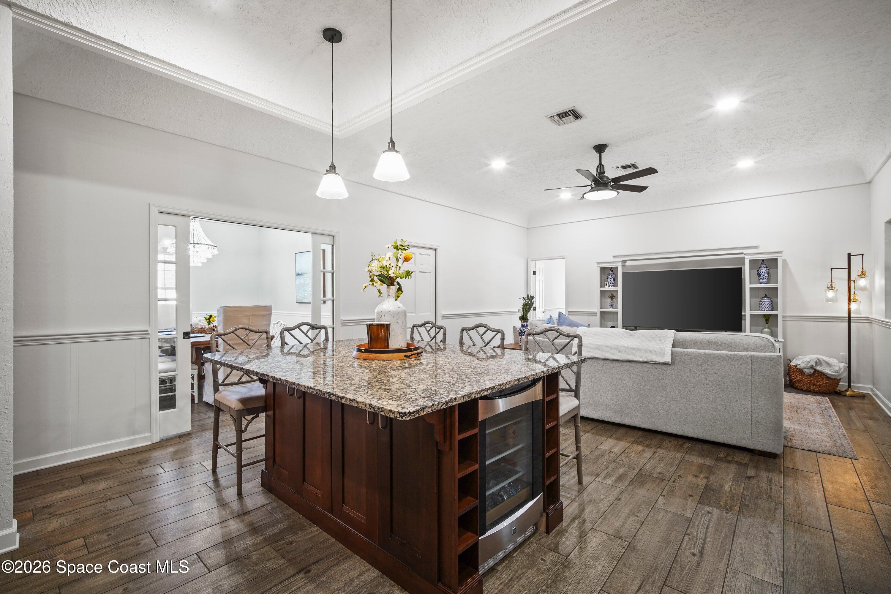 572 Lake Ashley Circle