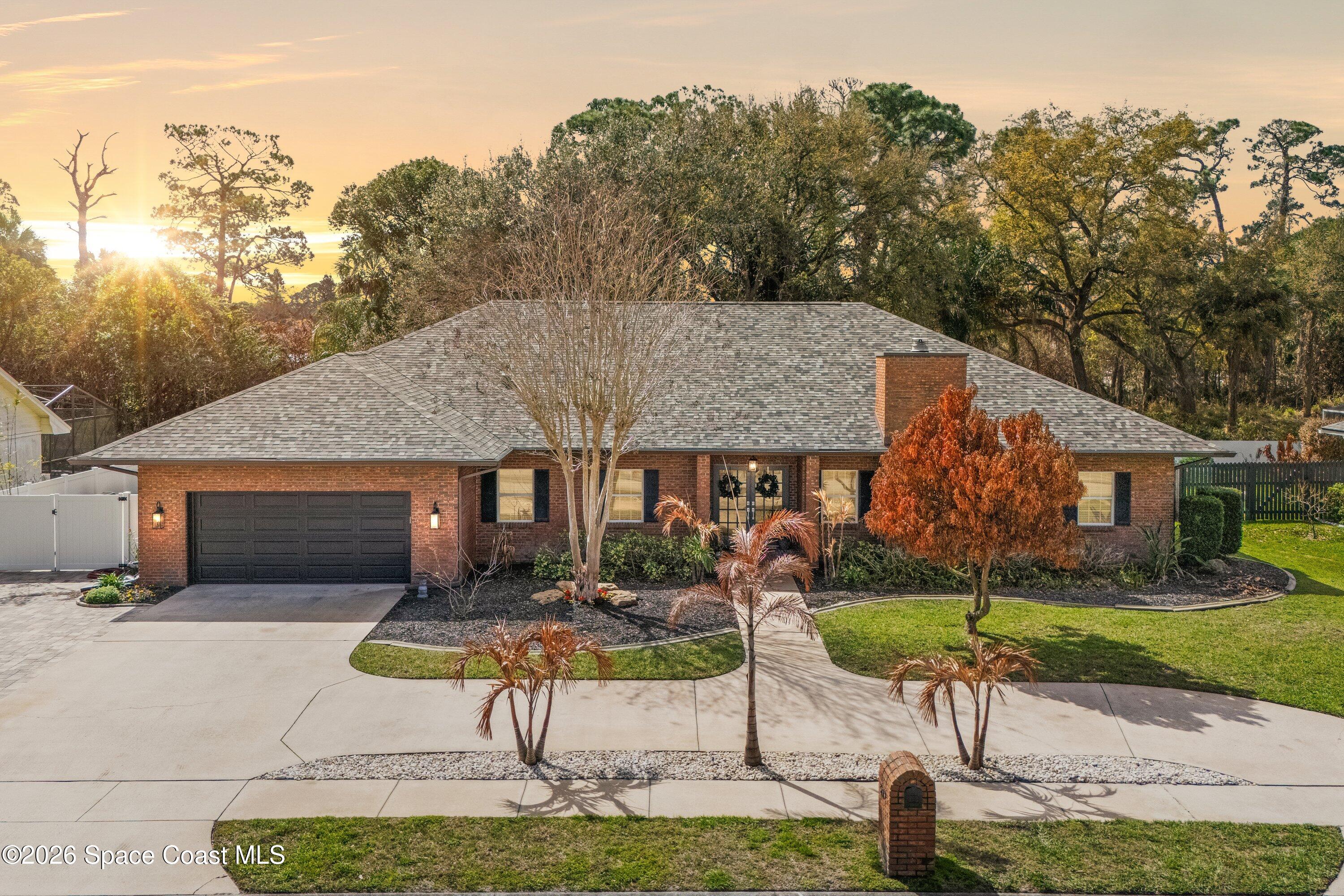 572 Lake Ashley Circle