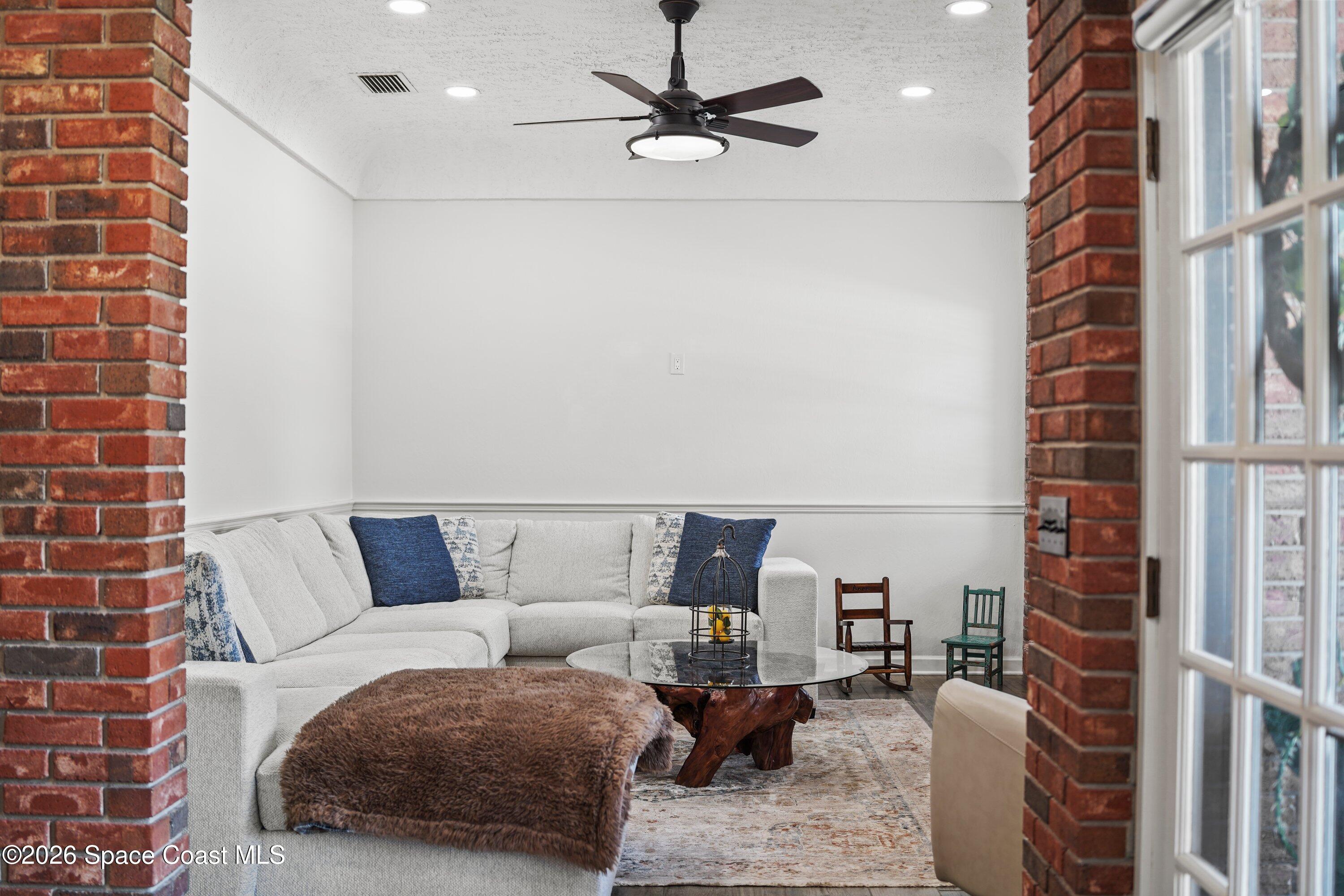 572 Lake Ashley Circle