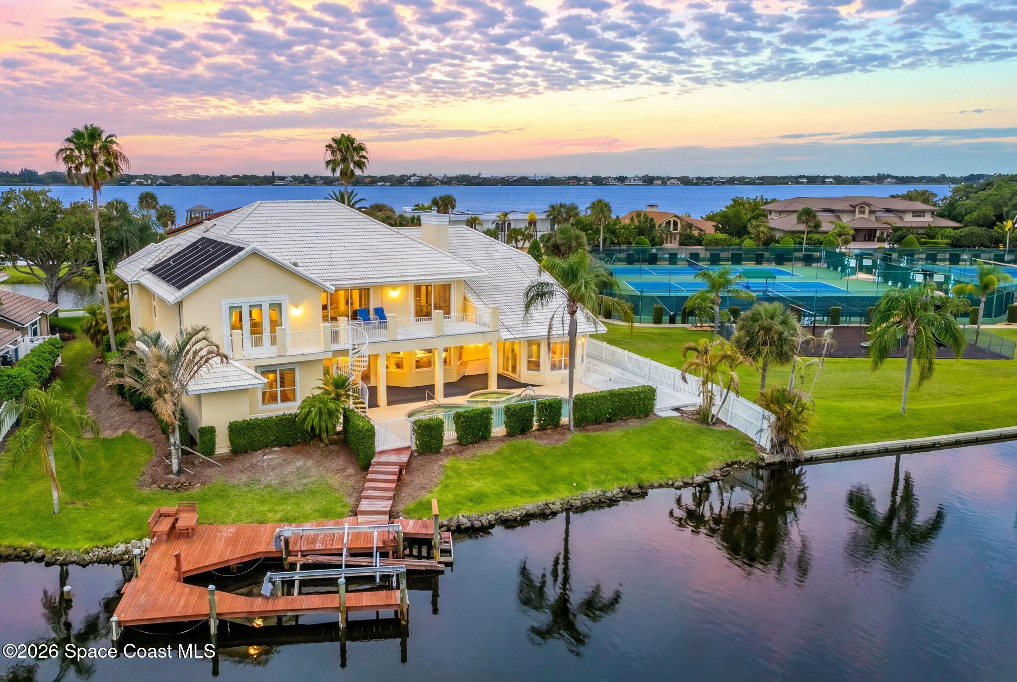 755 Loggerhead Island Way