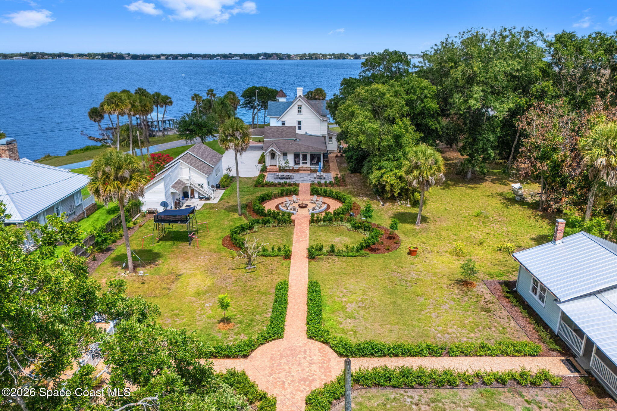 1489 Rockledge Drive