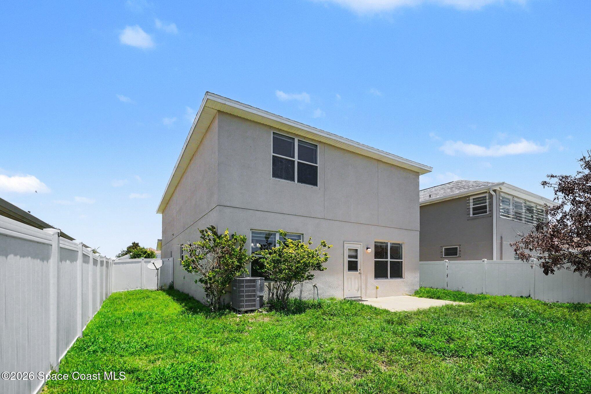 1497 Alaqua Way