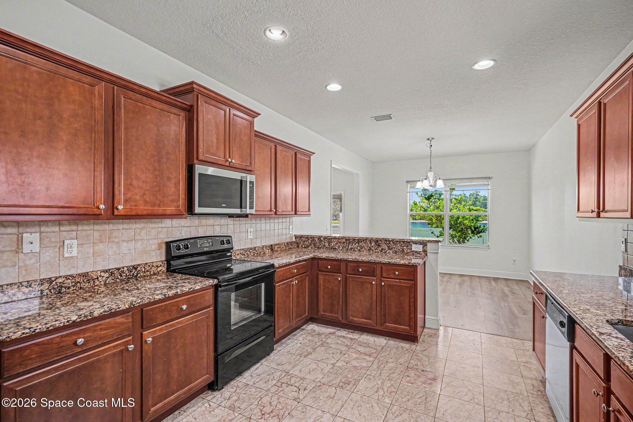 1497 Alaqua Way