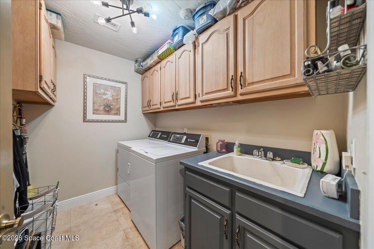667 Loggerhead Island Drive