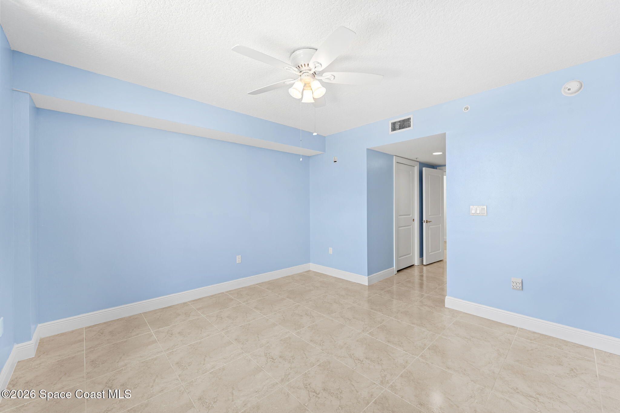 410 Hayes Avenue 402
